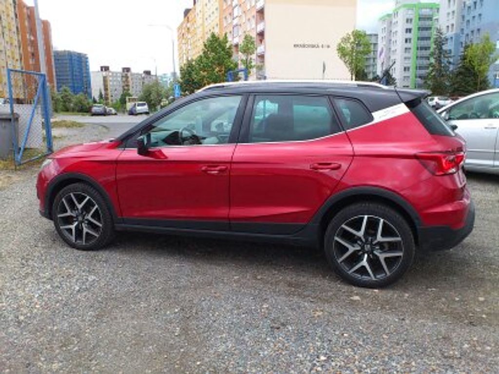 Seat Arona, 1.0 TSI 85 kw 6 kvalt - fotka 5