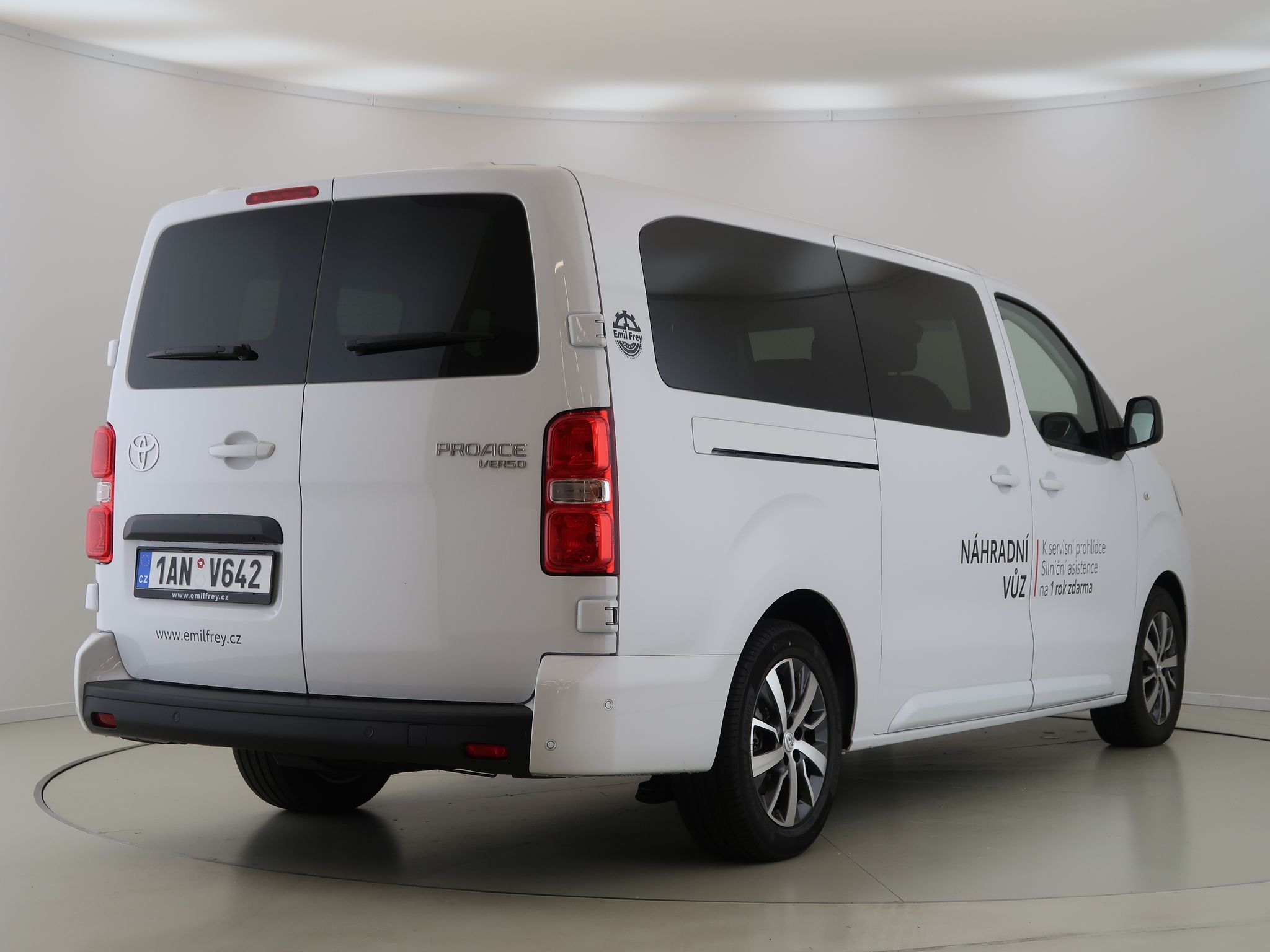 Toyota Proace Verso, 2.2,D-4D,Business Comfort - fotka 5