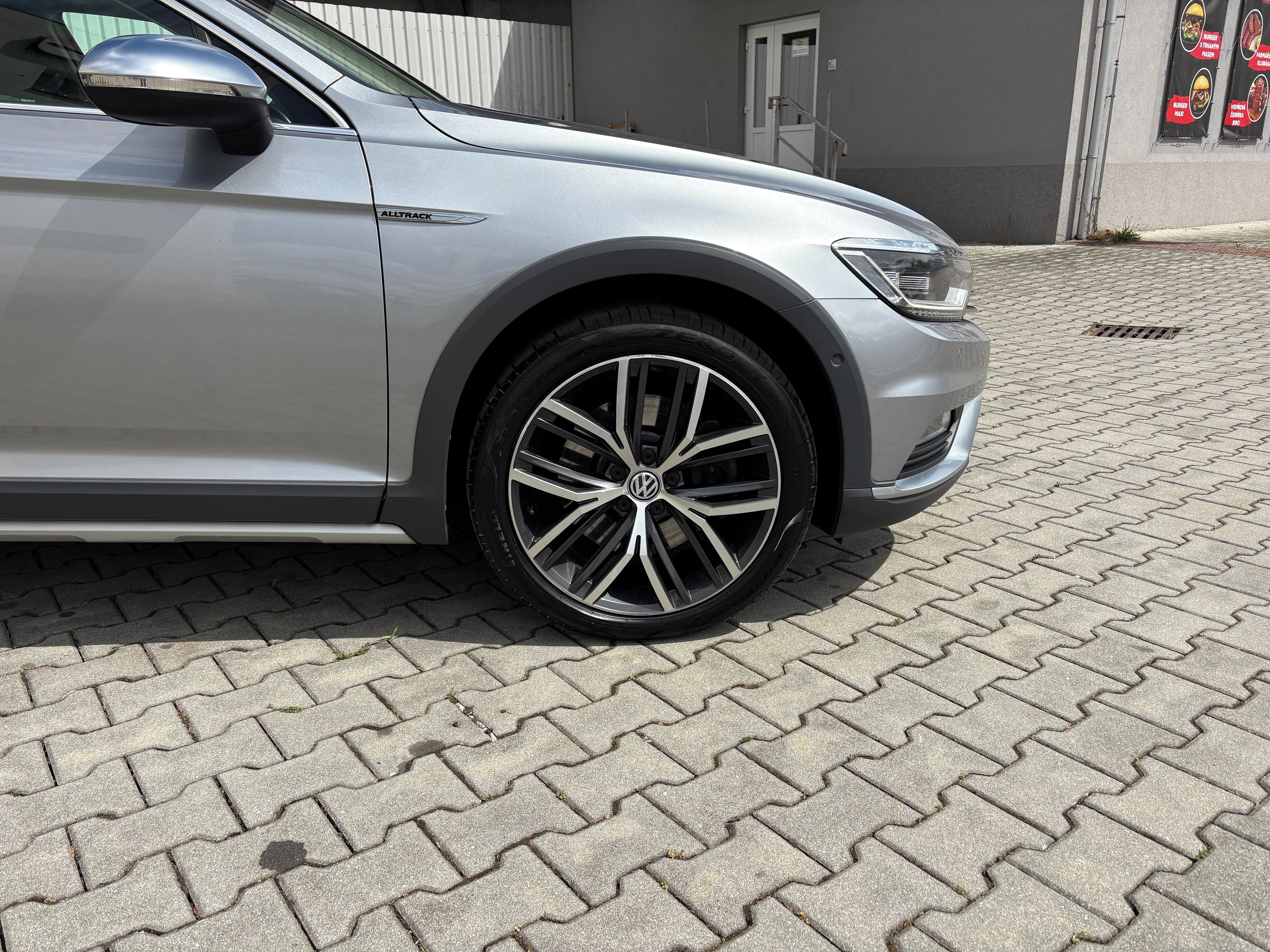 Volkswagen Passat, 2.0 TDI/DSG/4M/Alltrack/servis - fotka 5