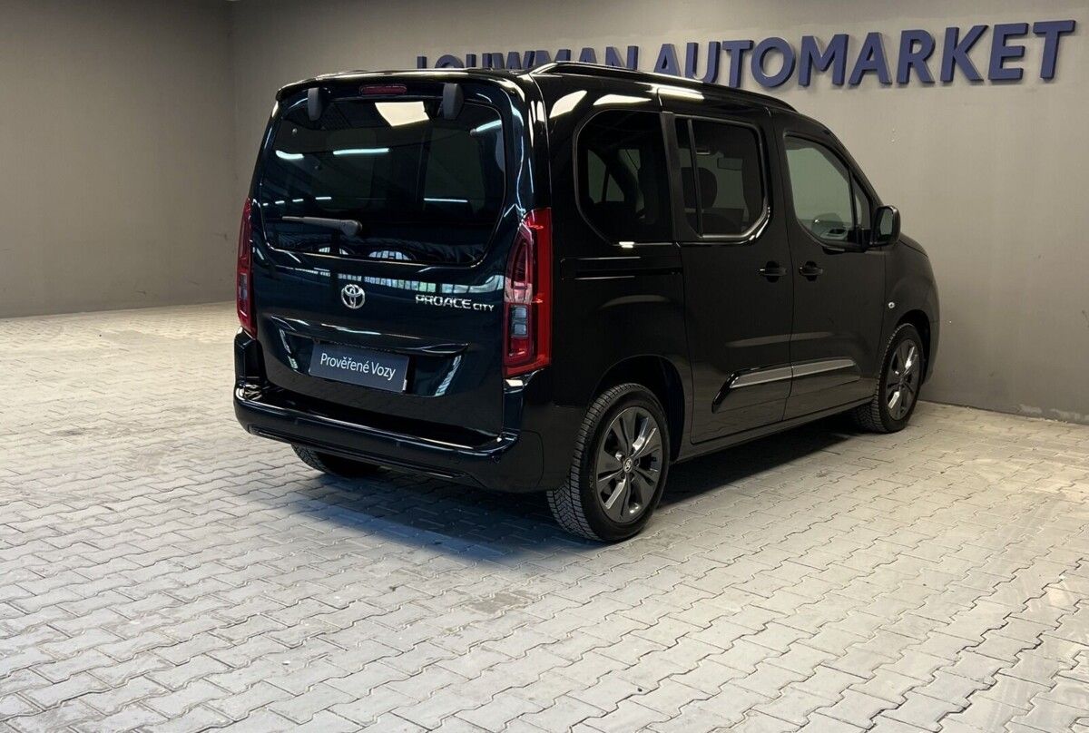Toyota Proace City Verso, 1,5D Family Short - fotka 2
