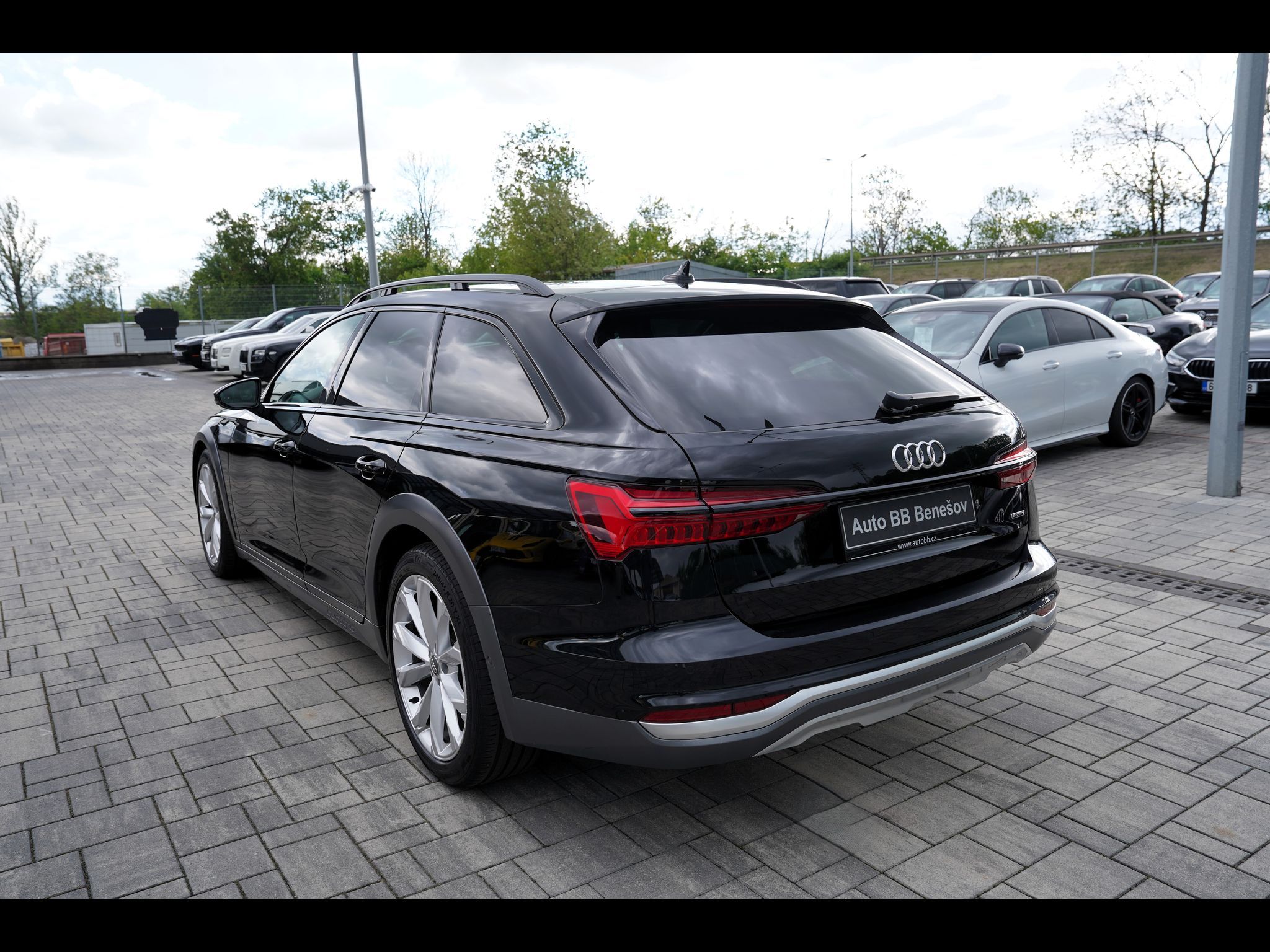 Audi A6 allroad, 55 TDI 257kW Quattro/Matrix - fotka 4