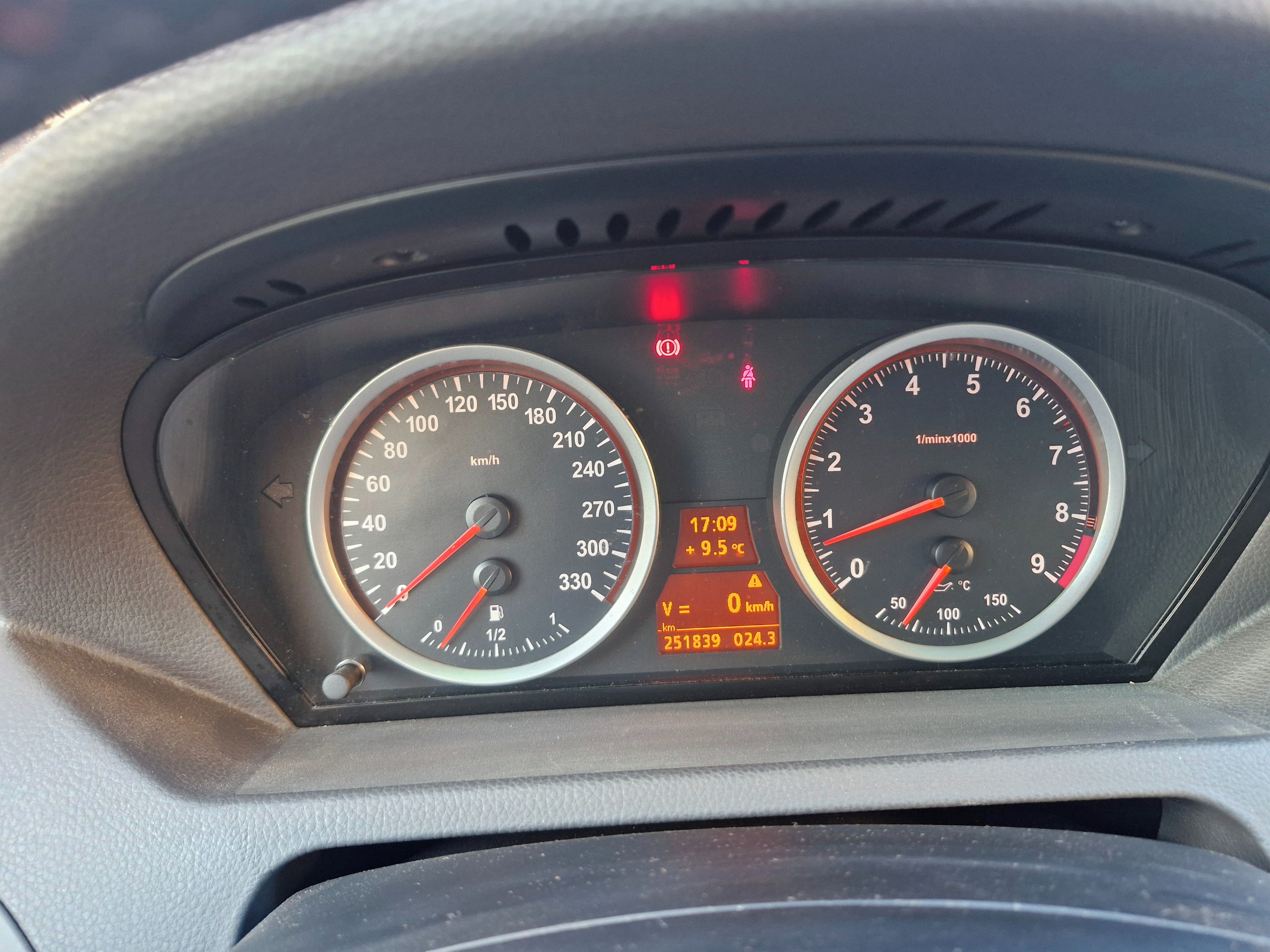 BMW Řada 6, 645ci manual DPH - fotka 4