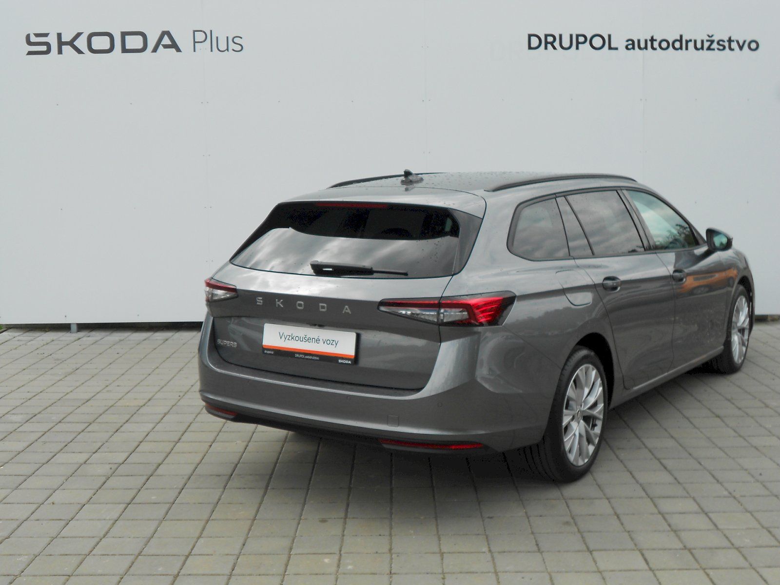 Škoda Superb, Combi IV 2.0 TDI - 110 kW, Sel - fotka 2