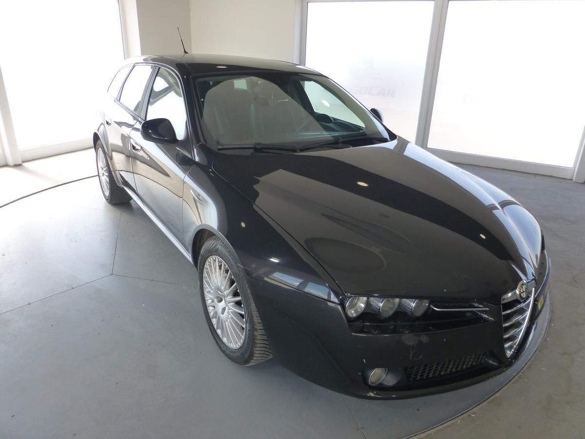 Alfa Romeo 159, 1,9JTD-110KW*VYHŘ.SED**XENONY* - fotka 4