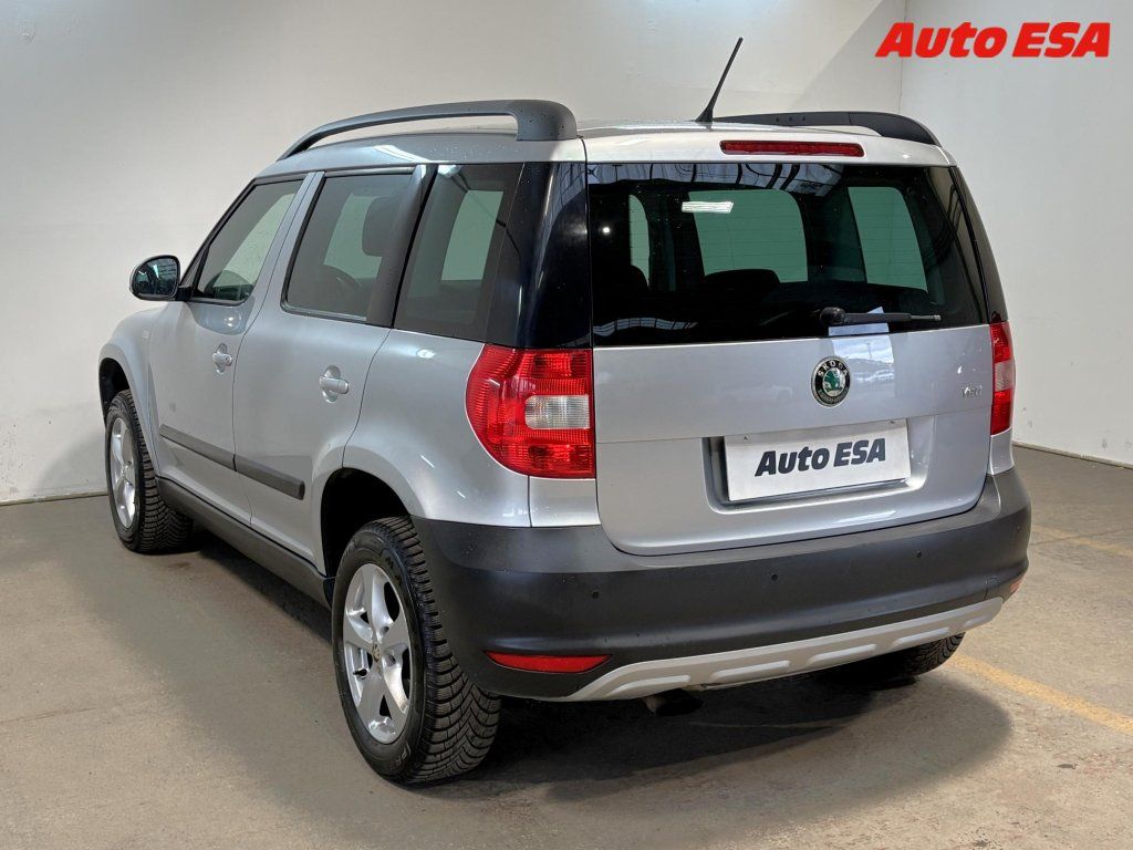 Škoda Yeti, 1.2 TSi,Family,AT,xenon - fotka 6