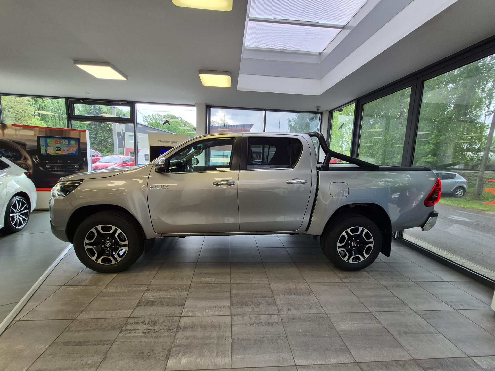 Toyota Hilux, Invincible Double Cab, 2,8 D-4 - fotka 4