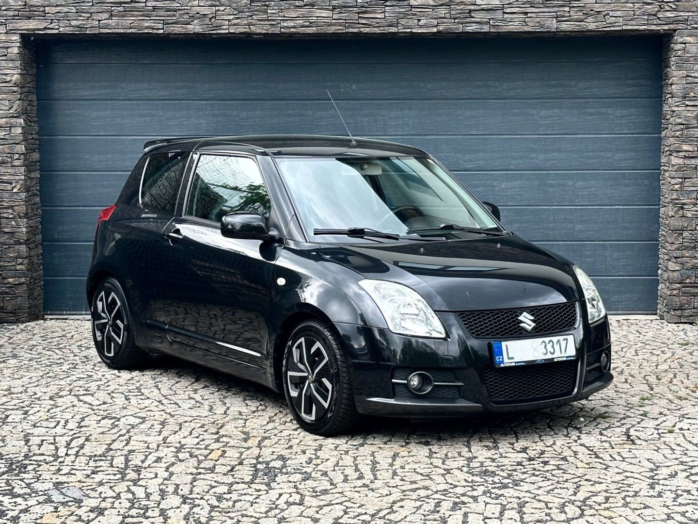 Suzuki Swift, 1.6 Sport - fotka 3