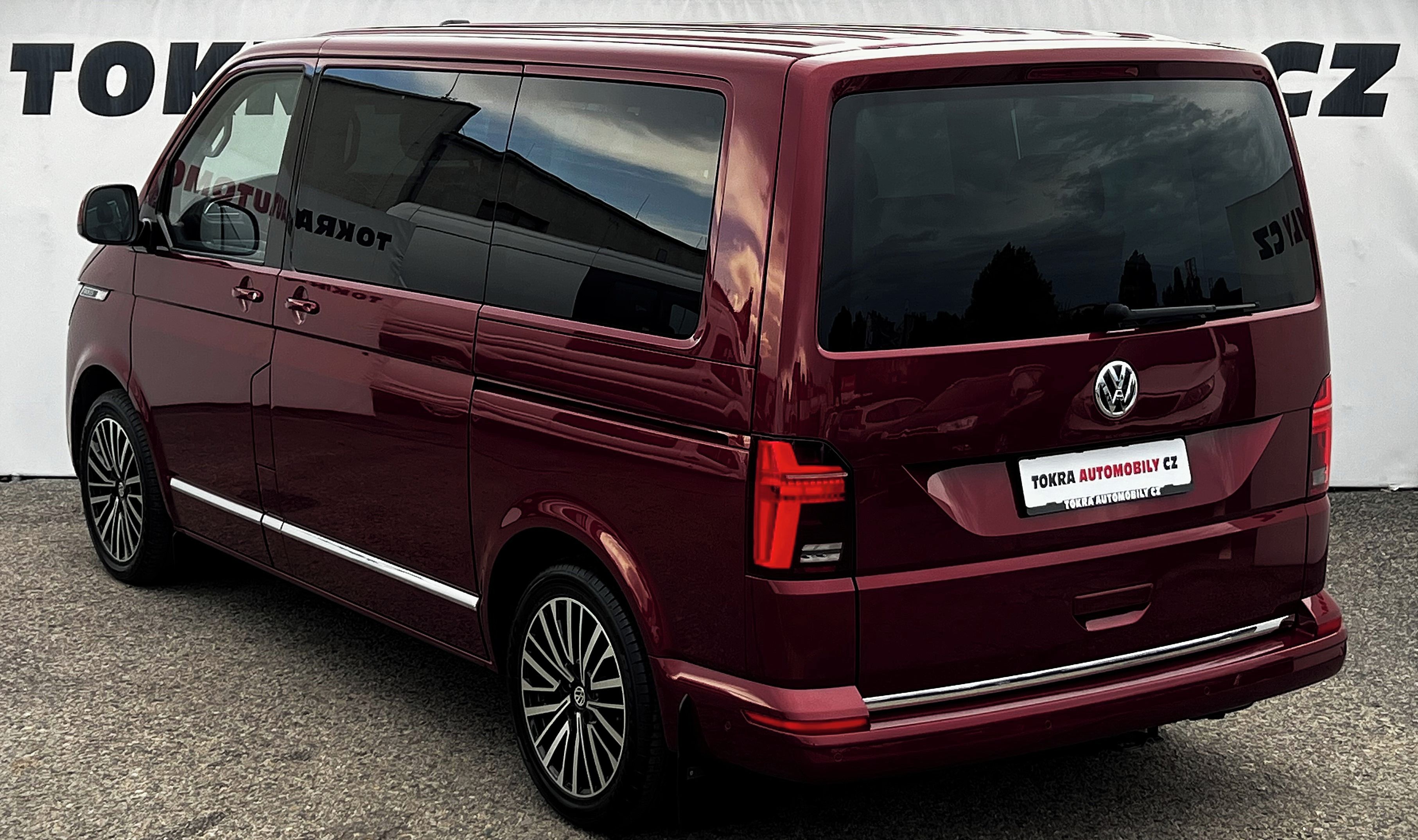 Volkswagen Multivan, 2.0TDI DSG 4Motion Highline ČR - fotka 4