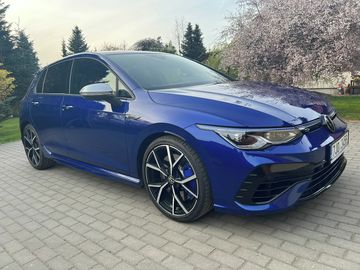 R 235 kw, R-Performance Akrapy