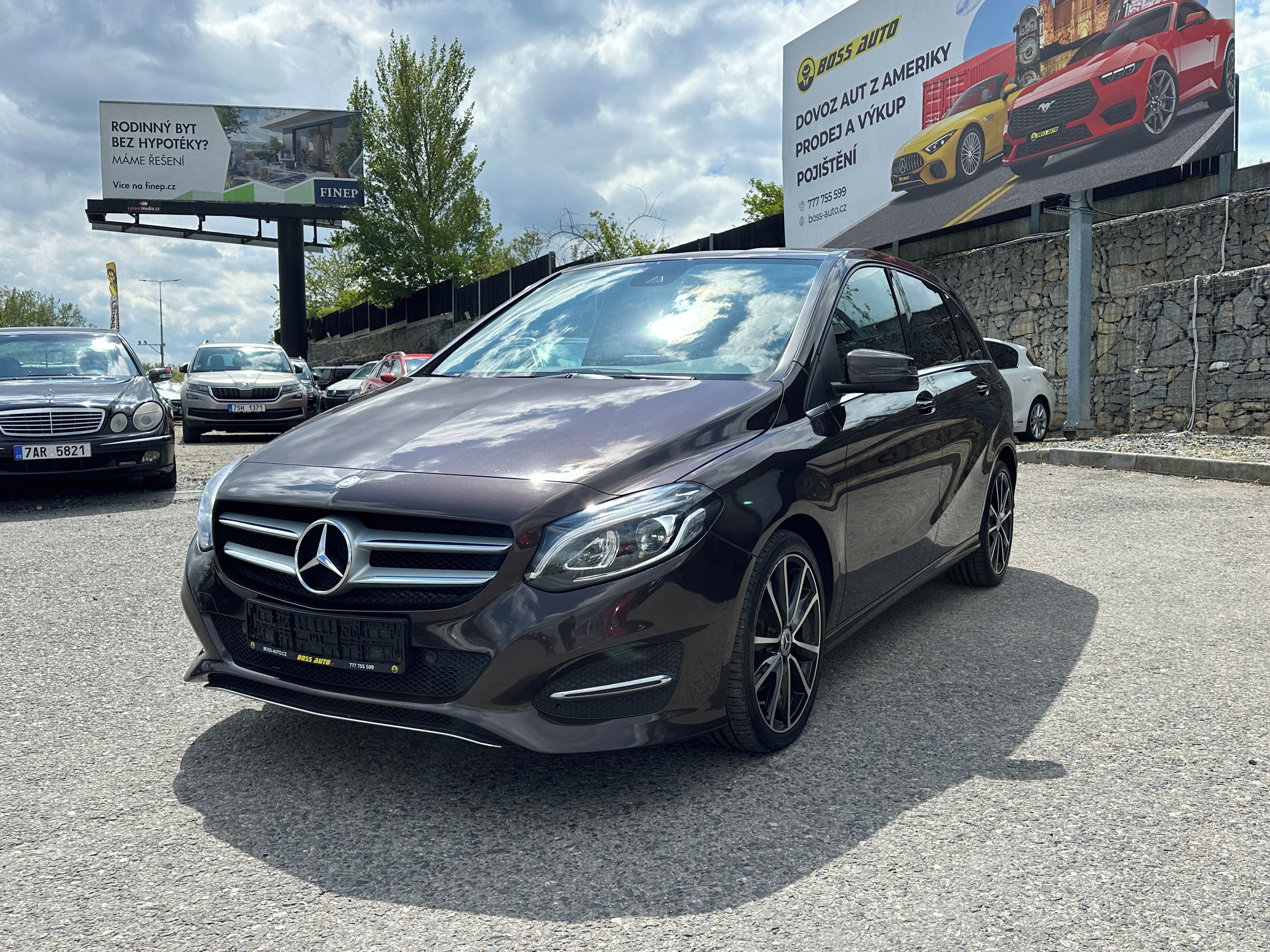 Mercedes-Benz Třídy B, Mercedes-Benz B 220 D 2016 - fotka 3