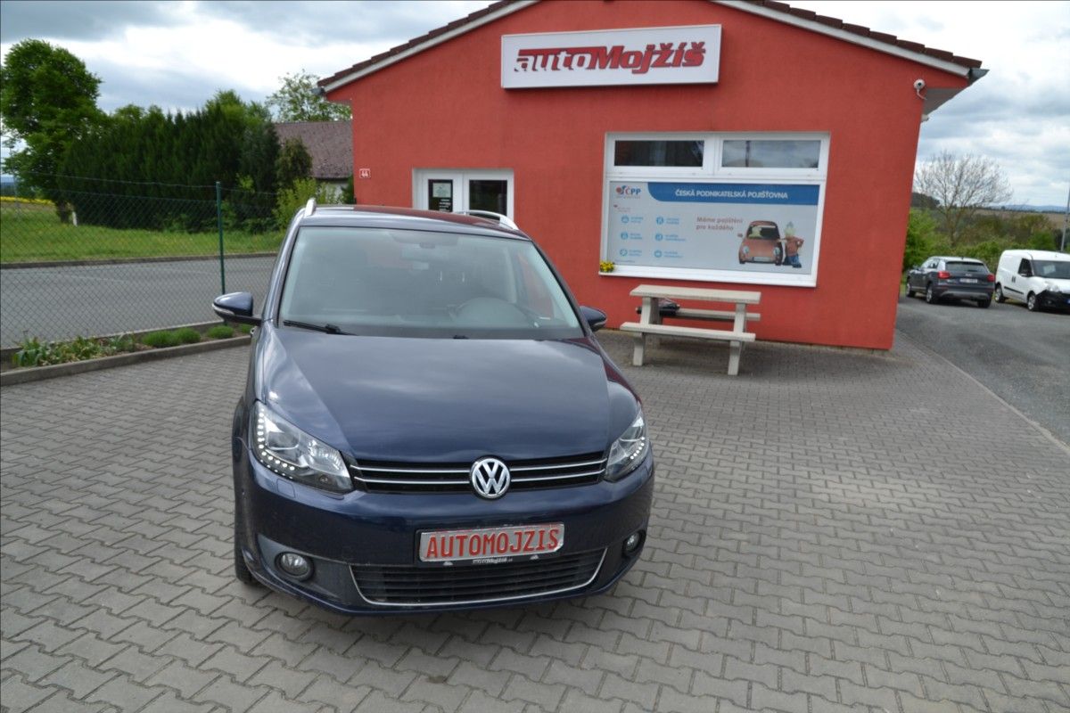 Volkswagen Touran, 2,0 TDI DSG WEBASTO TZ LED DIG - fotka 2