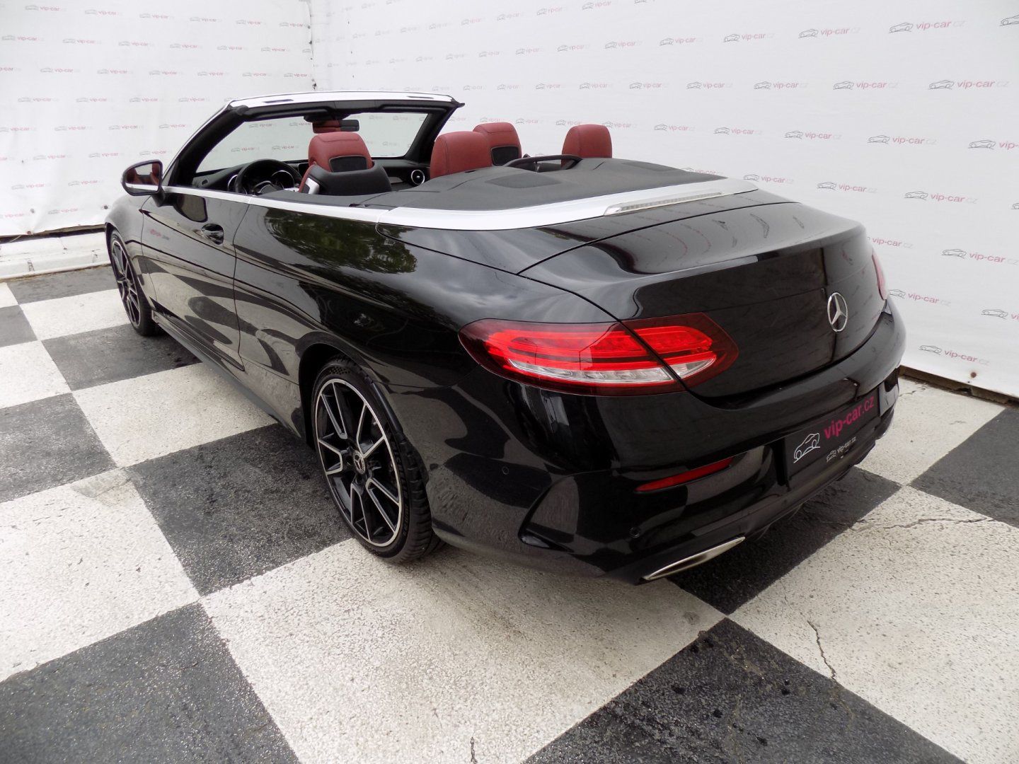 Mercedes-Benz Třídy C, 400/AMG-Line/4-M/Full-Led/ - fotka 3