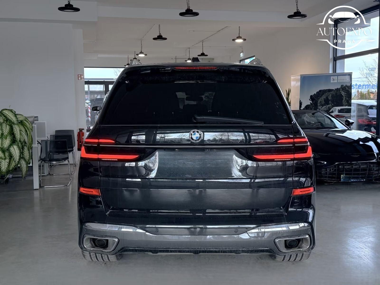 BMW X7, xDrive 40d M Sport - fotka 5