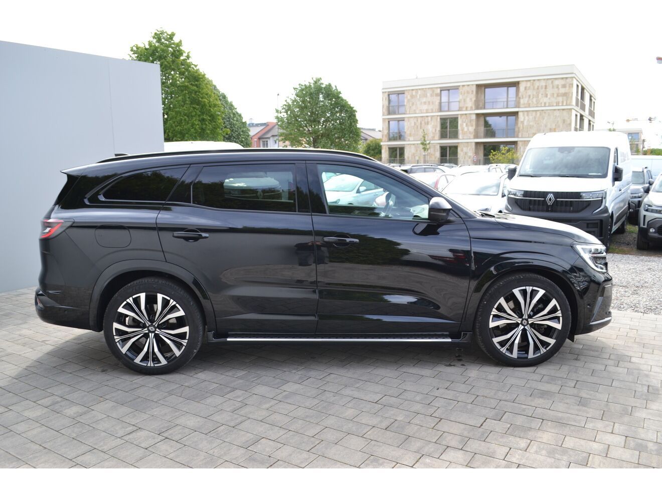 Renault Espace, VI ICONIC E-TECH FULL HYBRID 2 - fotka 6
