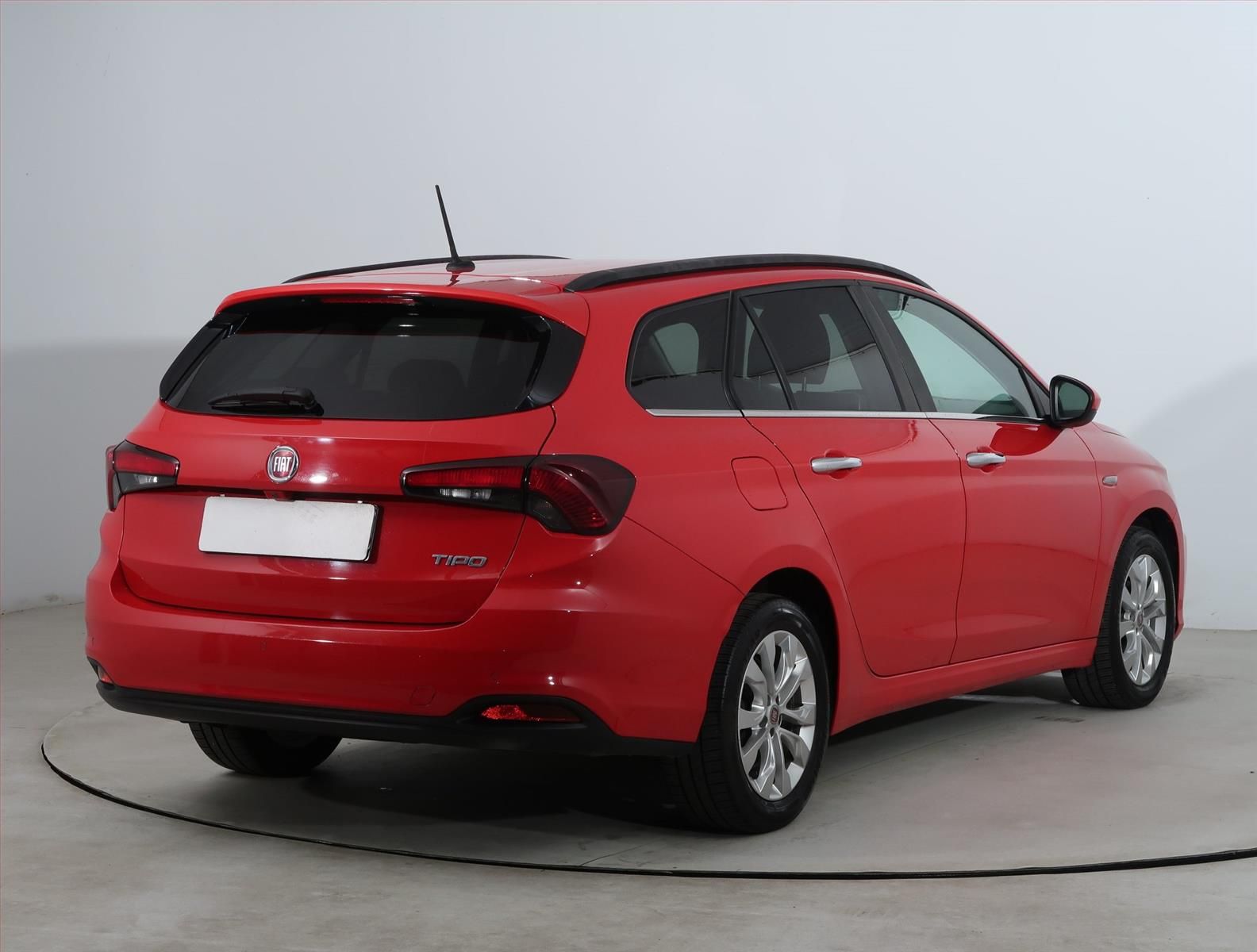 Fiat Tipo, 1.4 16V, Automatická klima - fotka 5