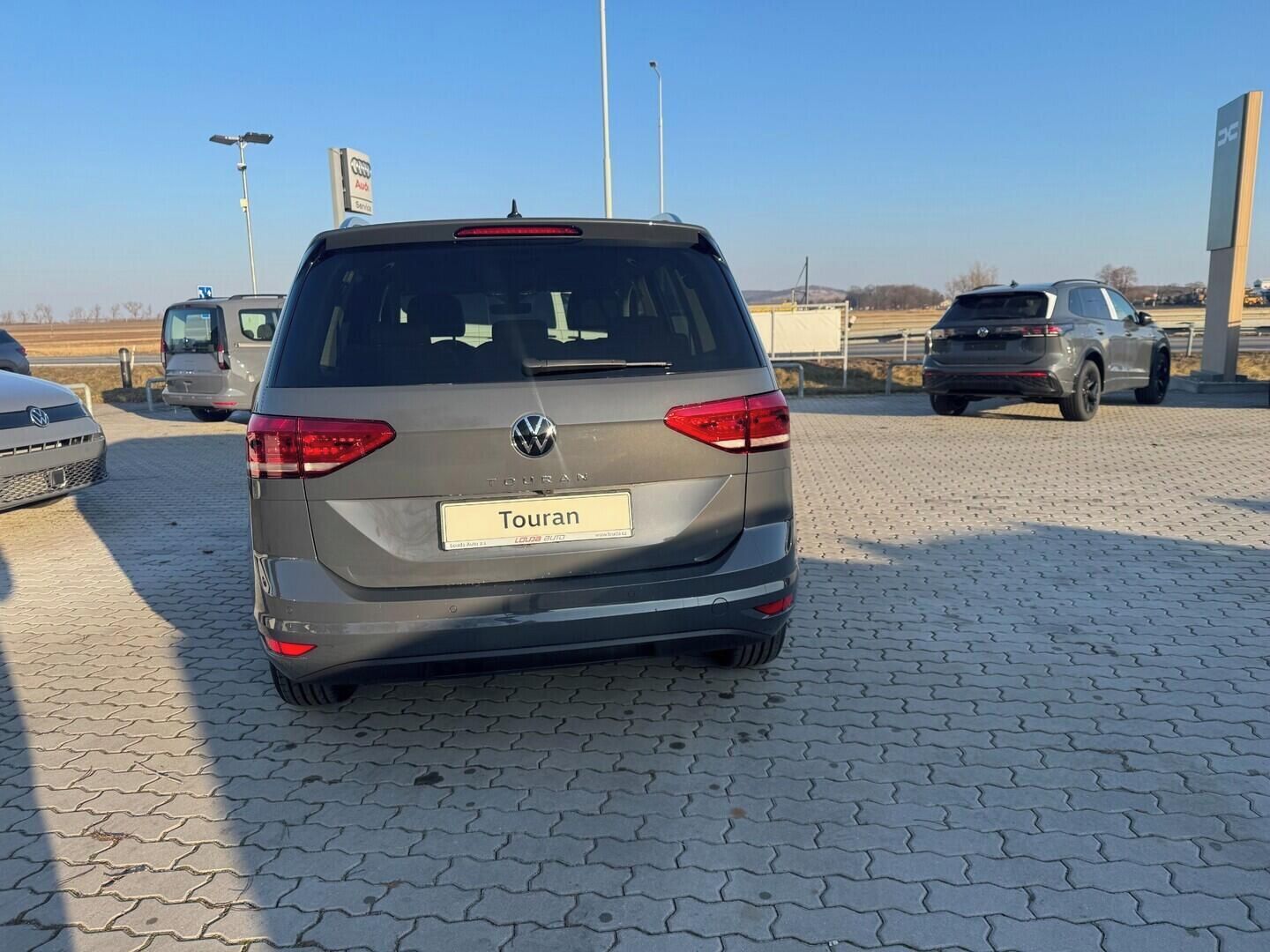 Volkswagen Touran, People 1,5 TSI EVO2 7DSG 110 k - fotka 6