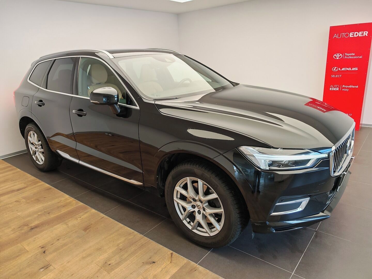 Volvo XC60, T6 - fotka 3