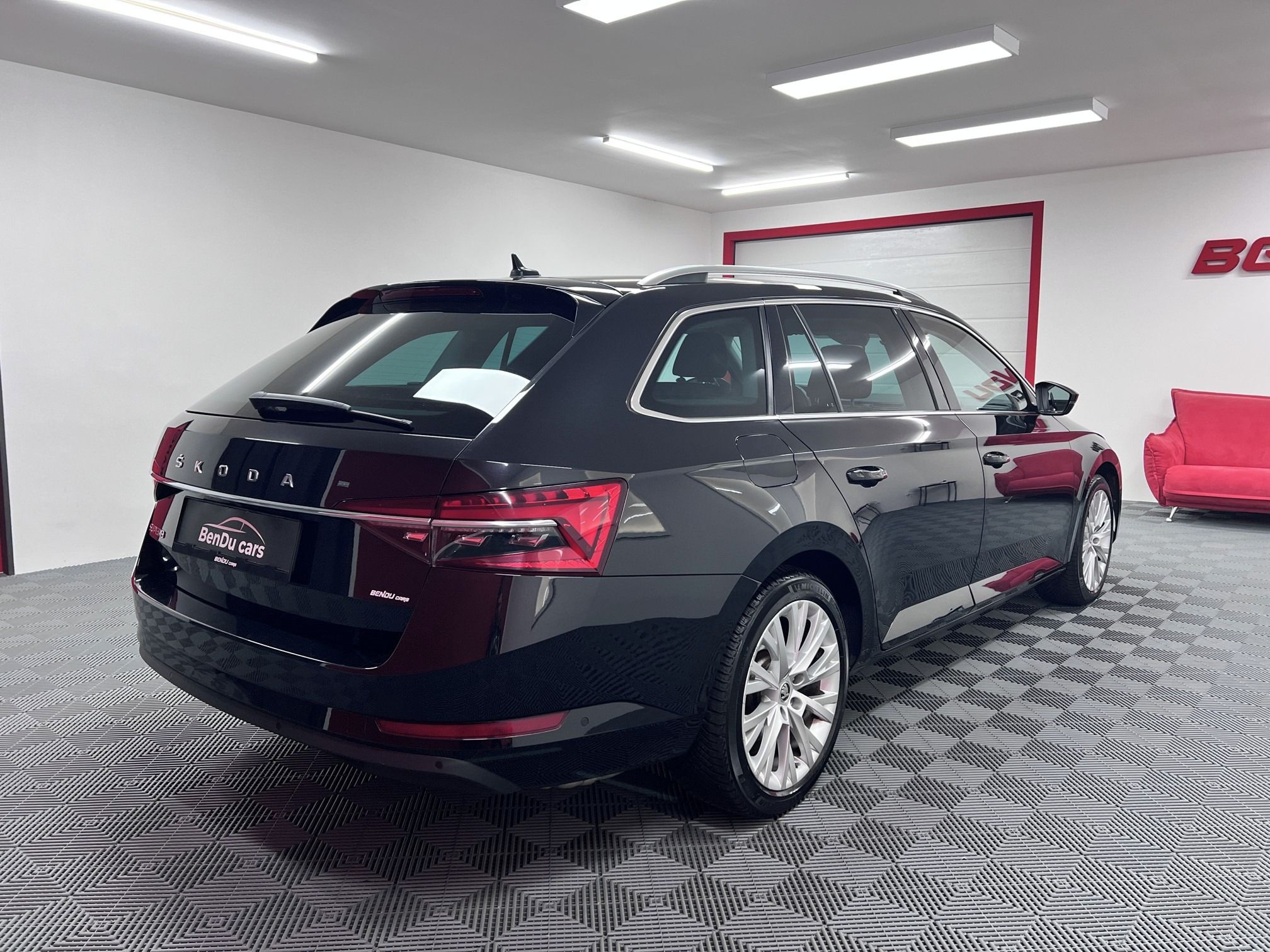 Škoda Superb, 2.0 TSI 140 kW Style Servis - fotka 4