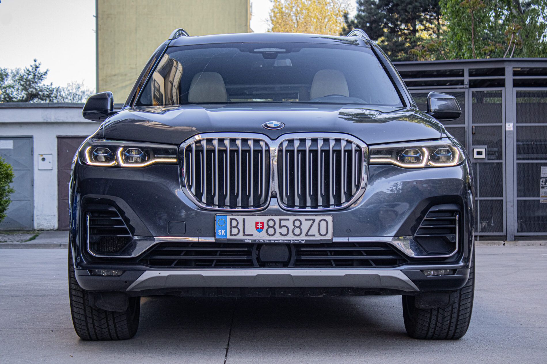 BMW X7 - fotka 2