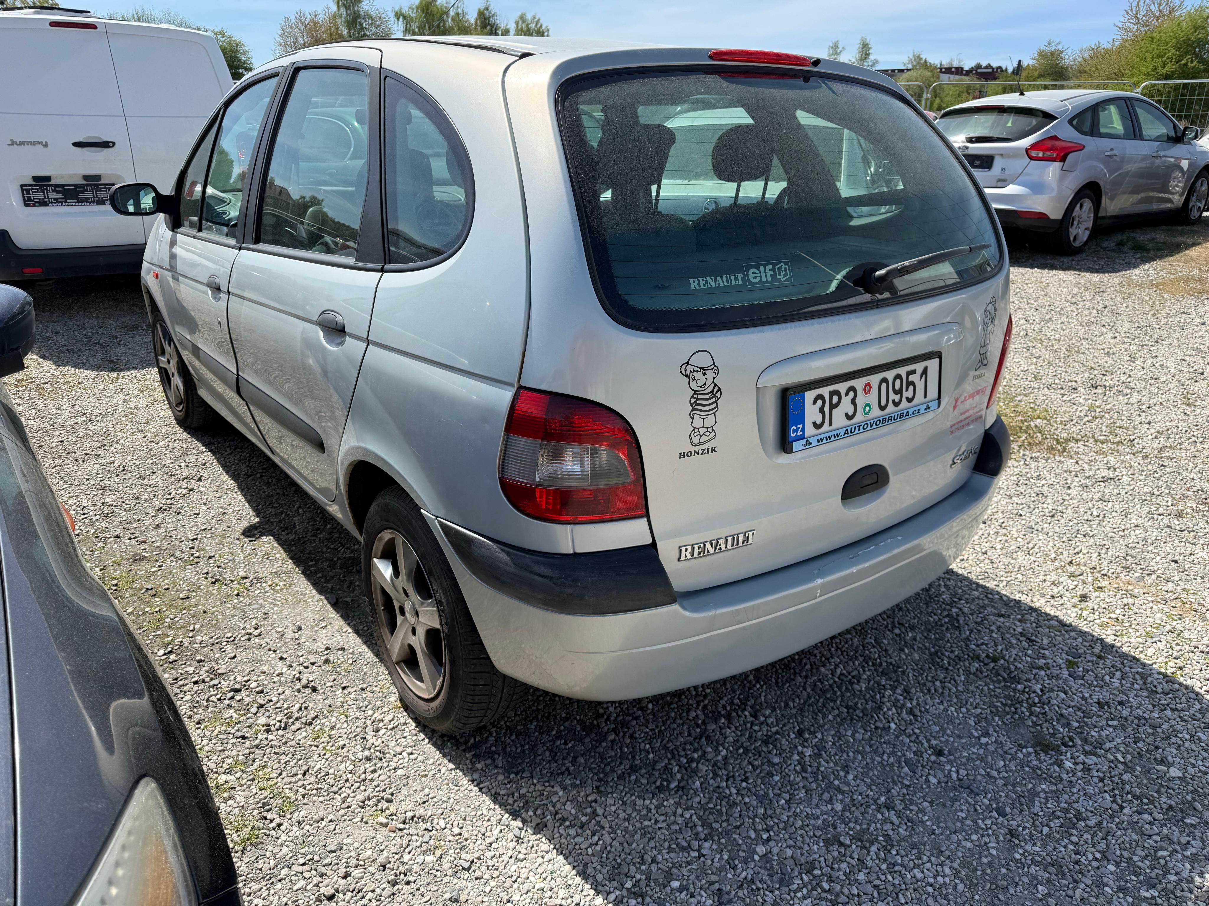 Renault Scénic, 1,6i 79 kw.klima.2002 - fotka 4