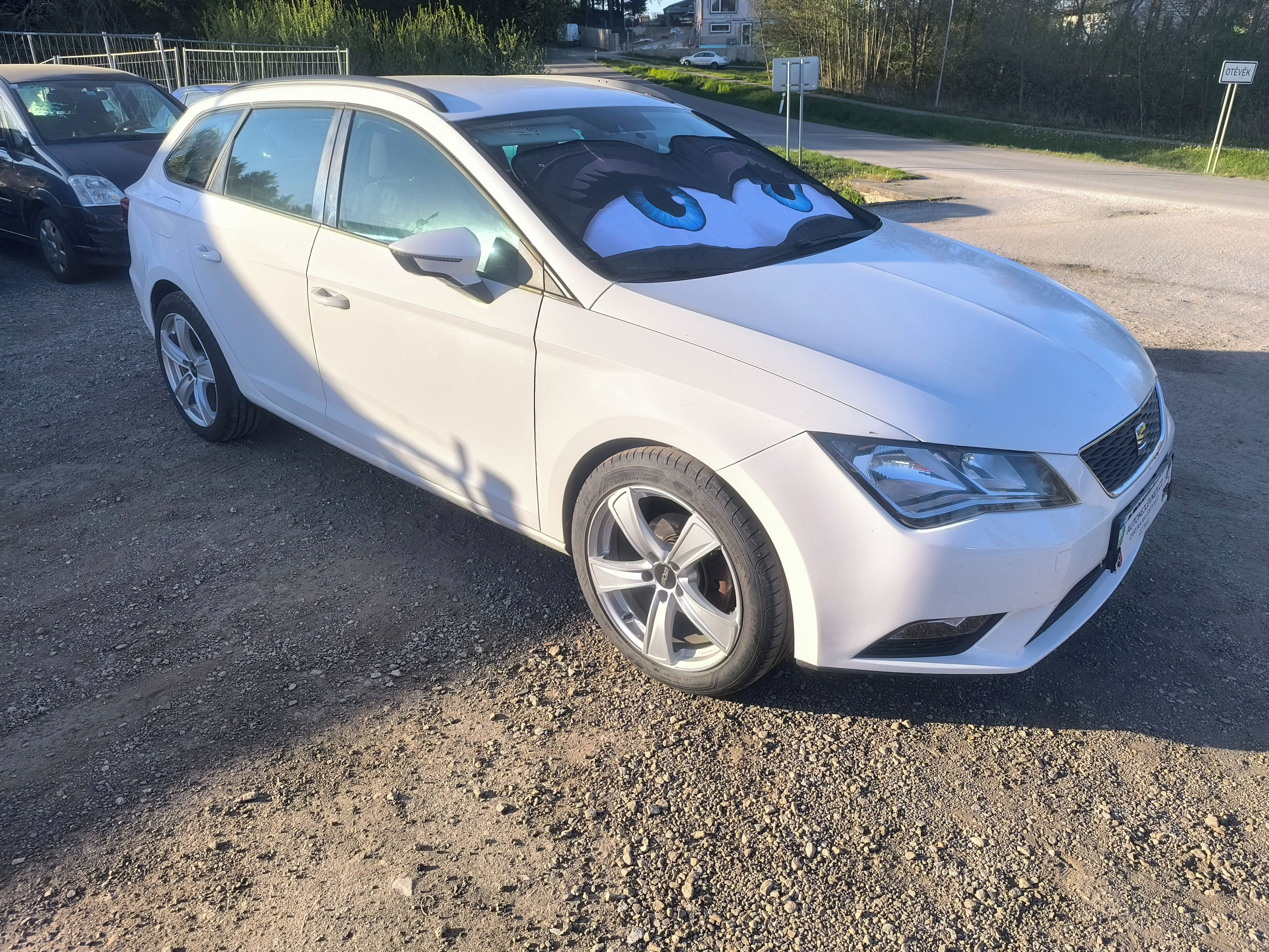 Seat Leon, 2.0TDI 110KW,KRÁSNÝ,SERVISKA