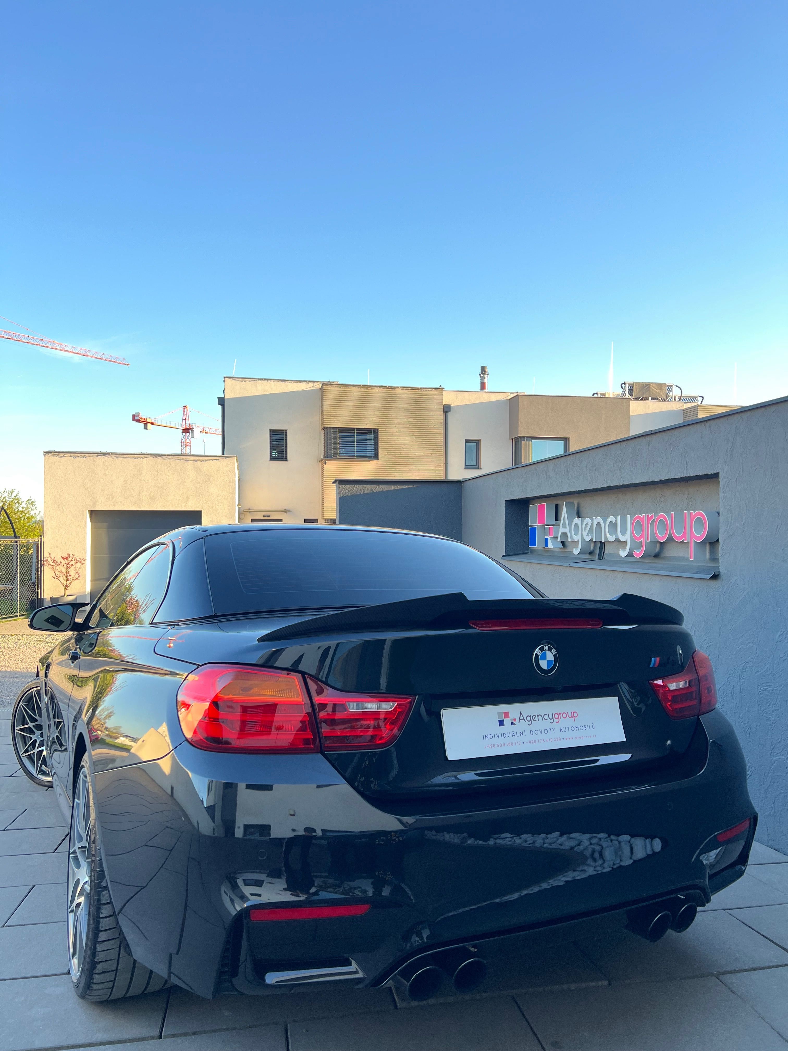 BMW M4, 4600km STAV NOVÉHO ZÁRUKA - fotka 5