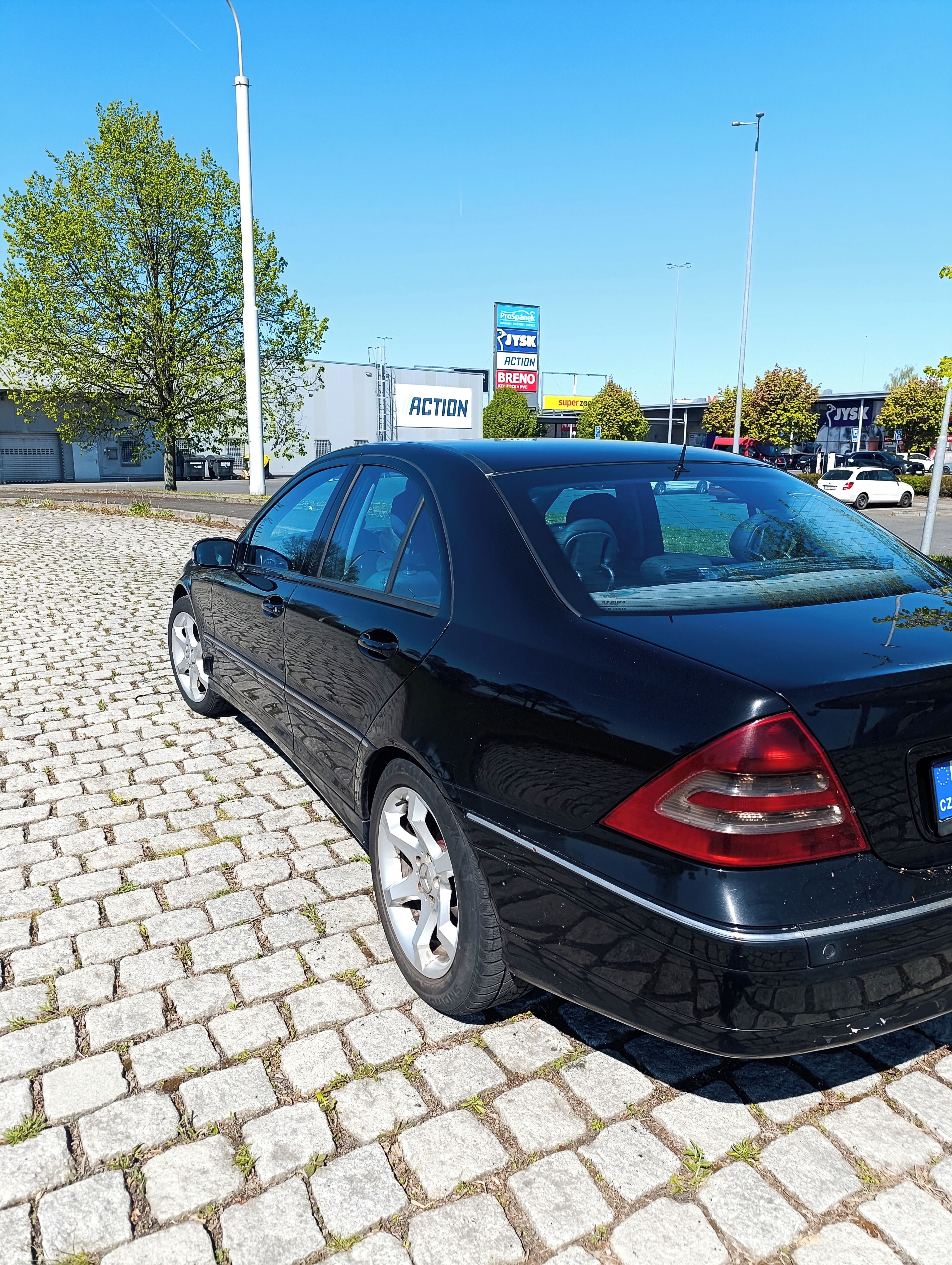 Mercedes-Benz Třídy C, 2.7 CDI - fotka 4