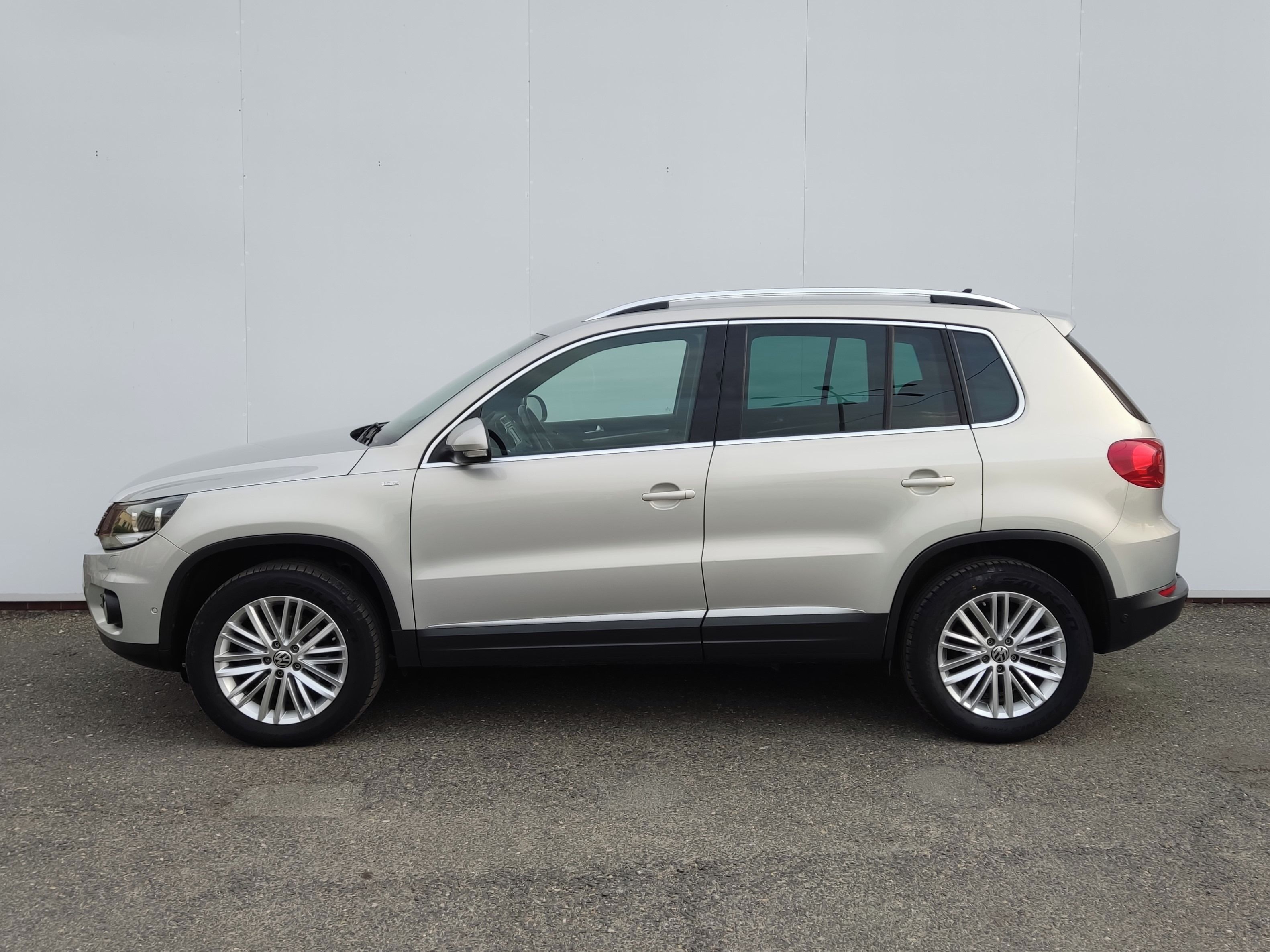 Volkswagen Tiguan, 2.0 TDI 130 kW DSG 4Motion Cup - fotka 3