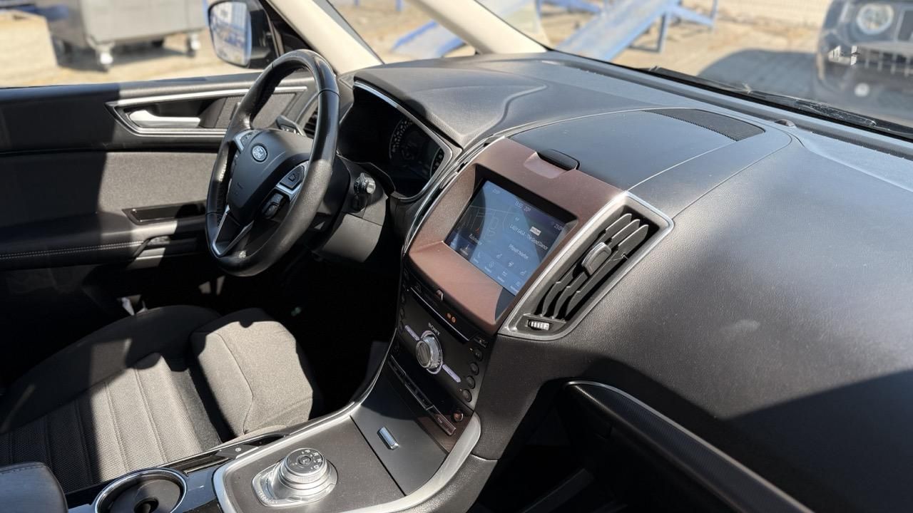 Ford Galaxy, 2.5 HYBRID,7 MÍST, ZÁRUKA - fotka 2