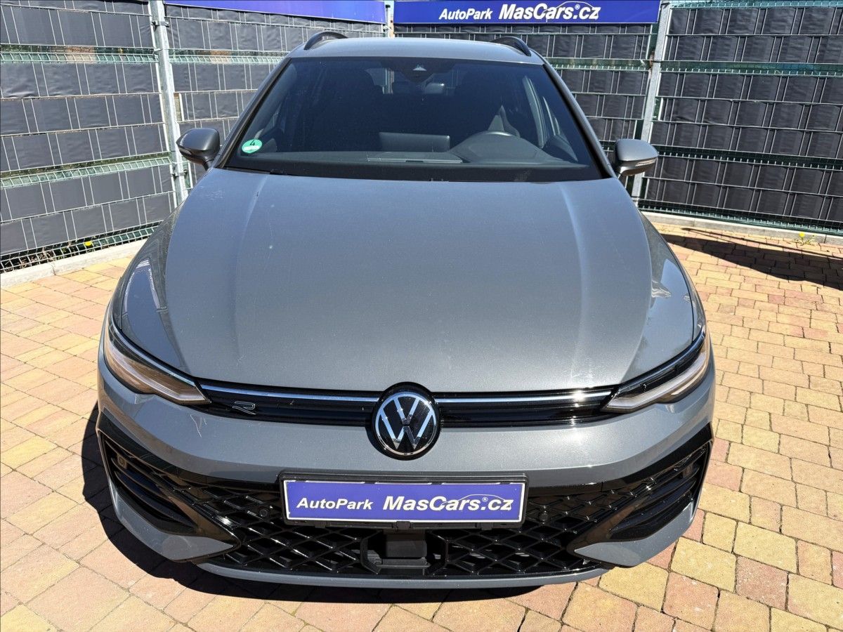 Volkswagen Golf, VIII 1.5 eTSI R-Line DSG - fotka 2