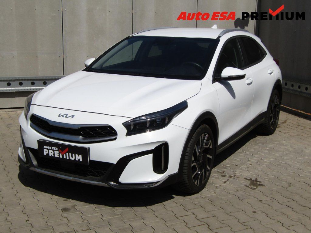 Kia XCee´d, 1.5 TGDi,1.maj,ČR,Edition - fotka 3