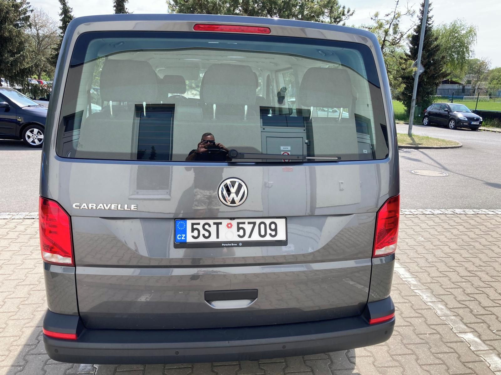 Volkswagen Caravelle, 6.1 TL TDI DR 9 míst - fotka 6