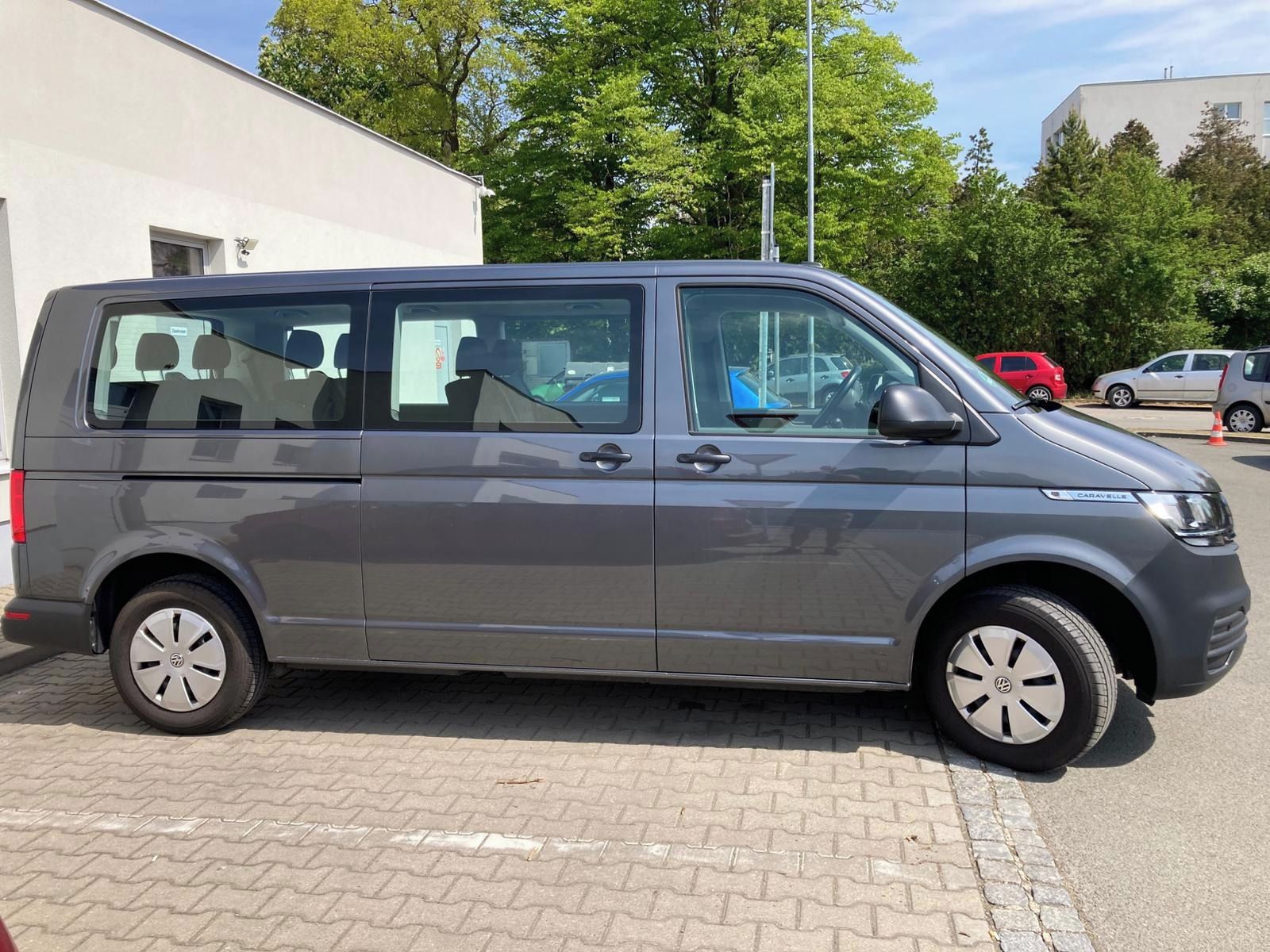 Volkswagen Caravelle, 6.1 TL TDI DR 9 míst - fotka 4