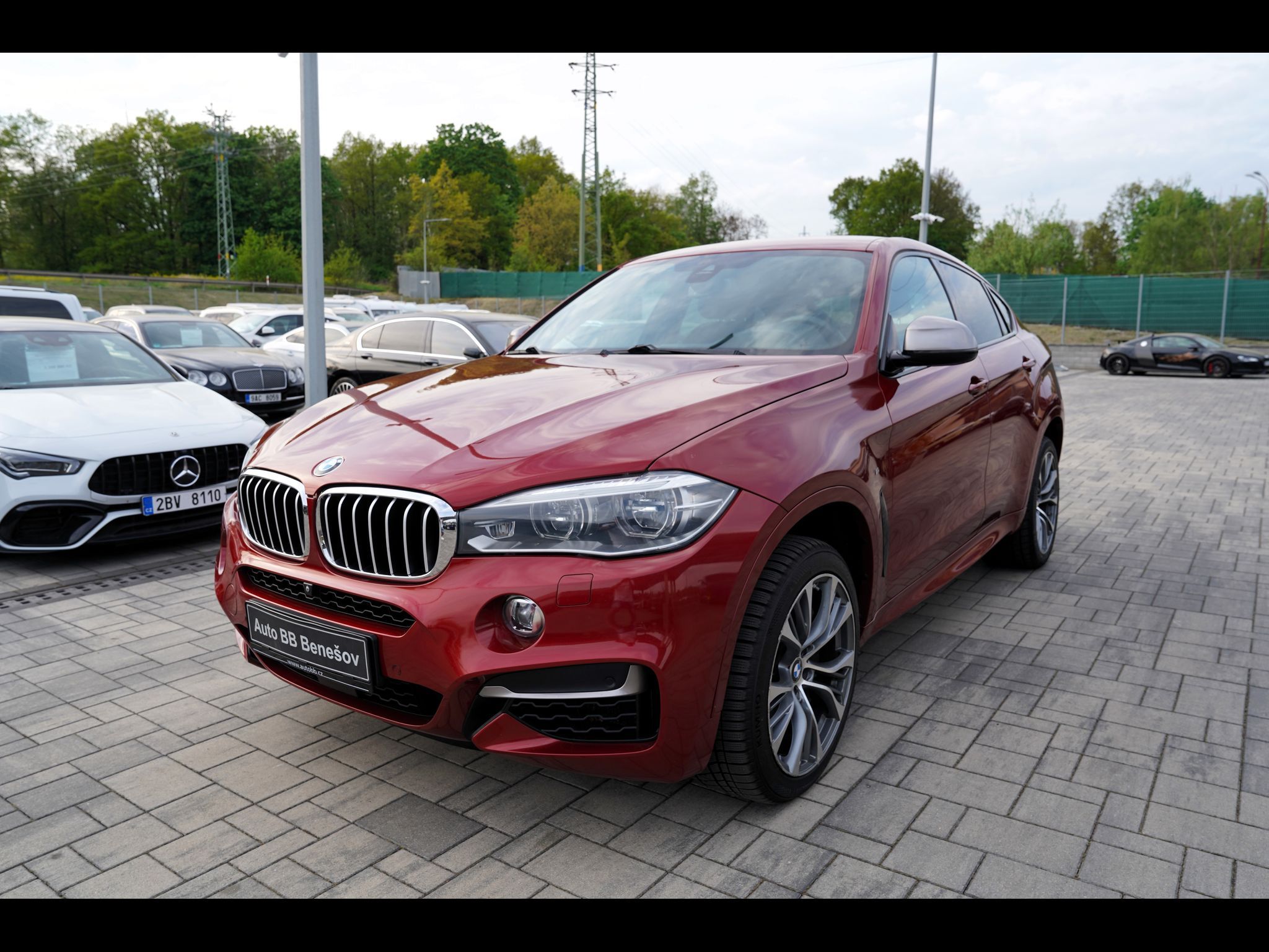 BMW X6, M50d xDrive/280 KW/HUD/20"/ČR - fotka 2
