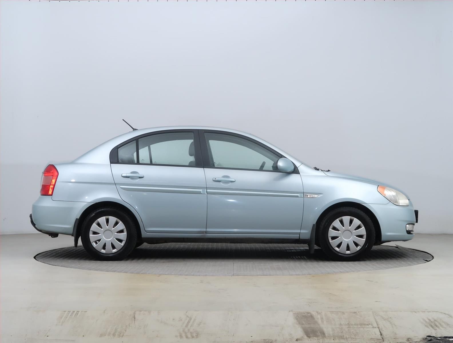 Hyundai Accent, 1.6i MPI, Serv.kniha, Tažné - fotka 6