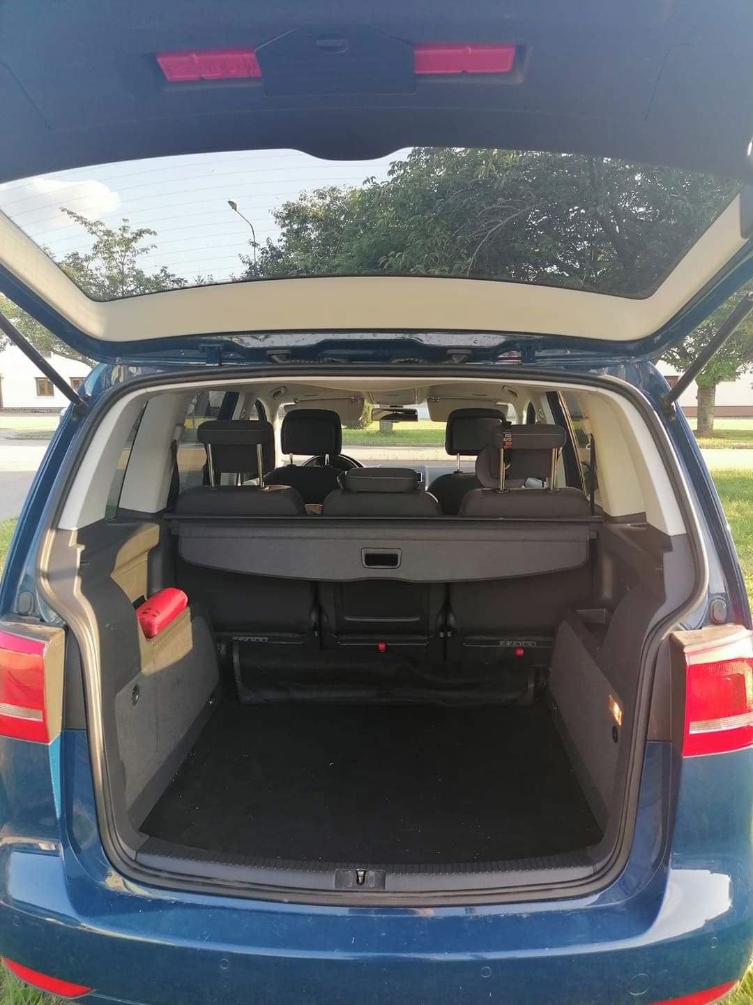 Volkswagen Touran - fotka 3