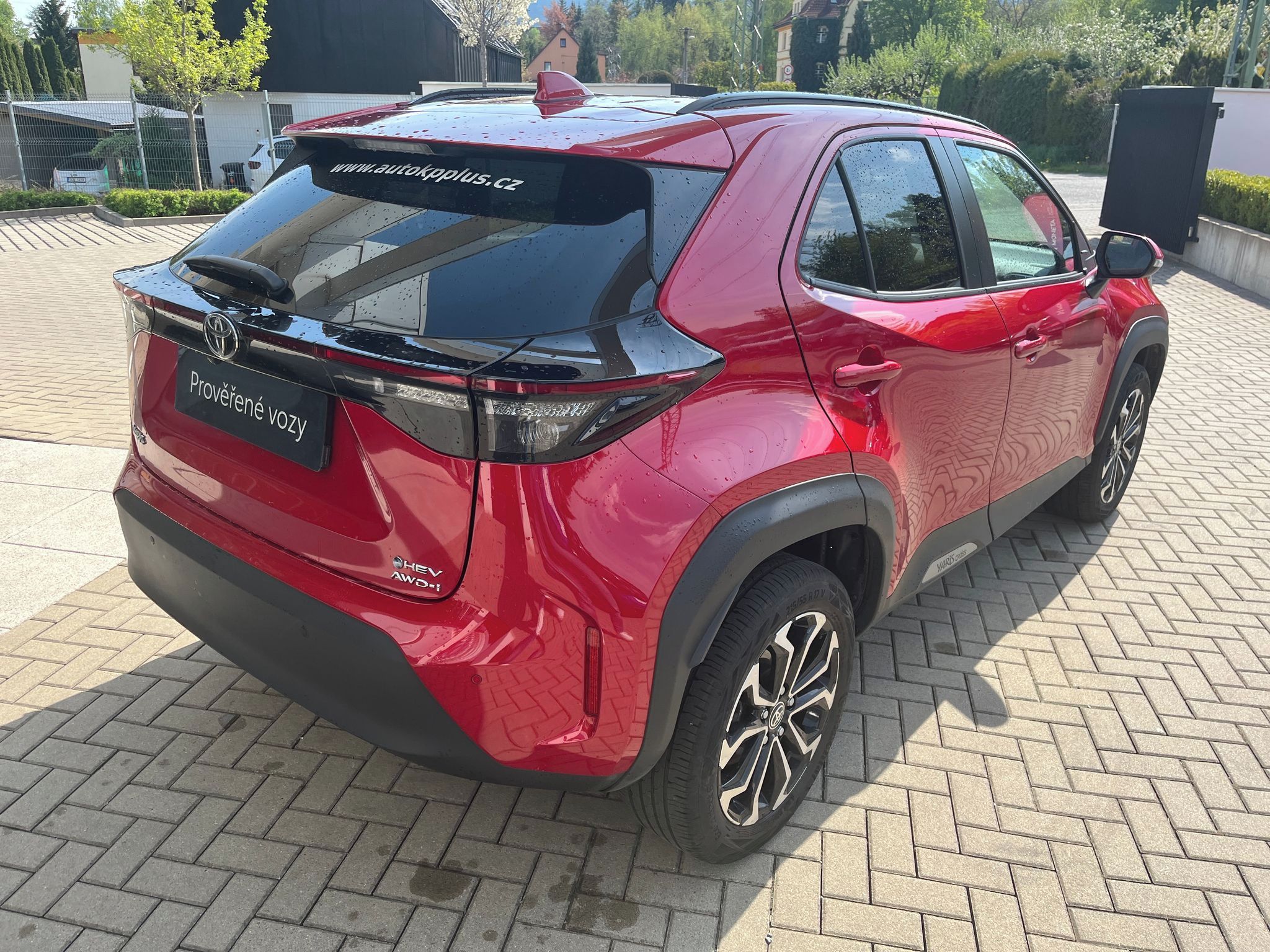Toyota Yaris Cross, 1.5 Hybrid e-CVT 4x4 Style - fotka 6