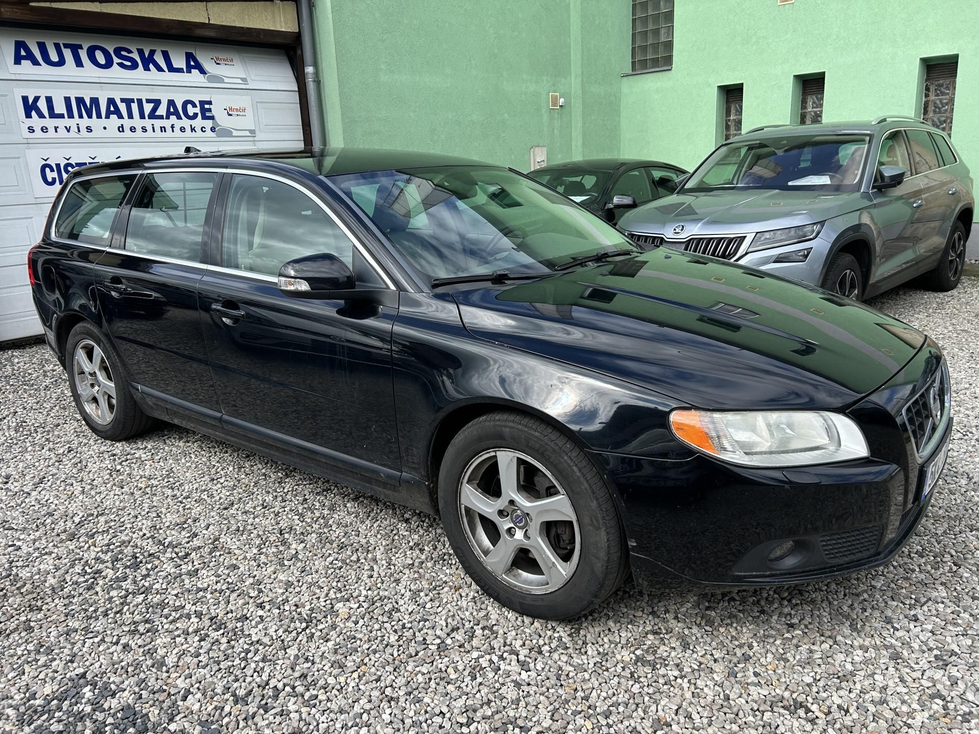 Volvo V70, D5 151 kw - fotka 5