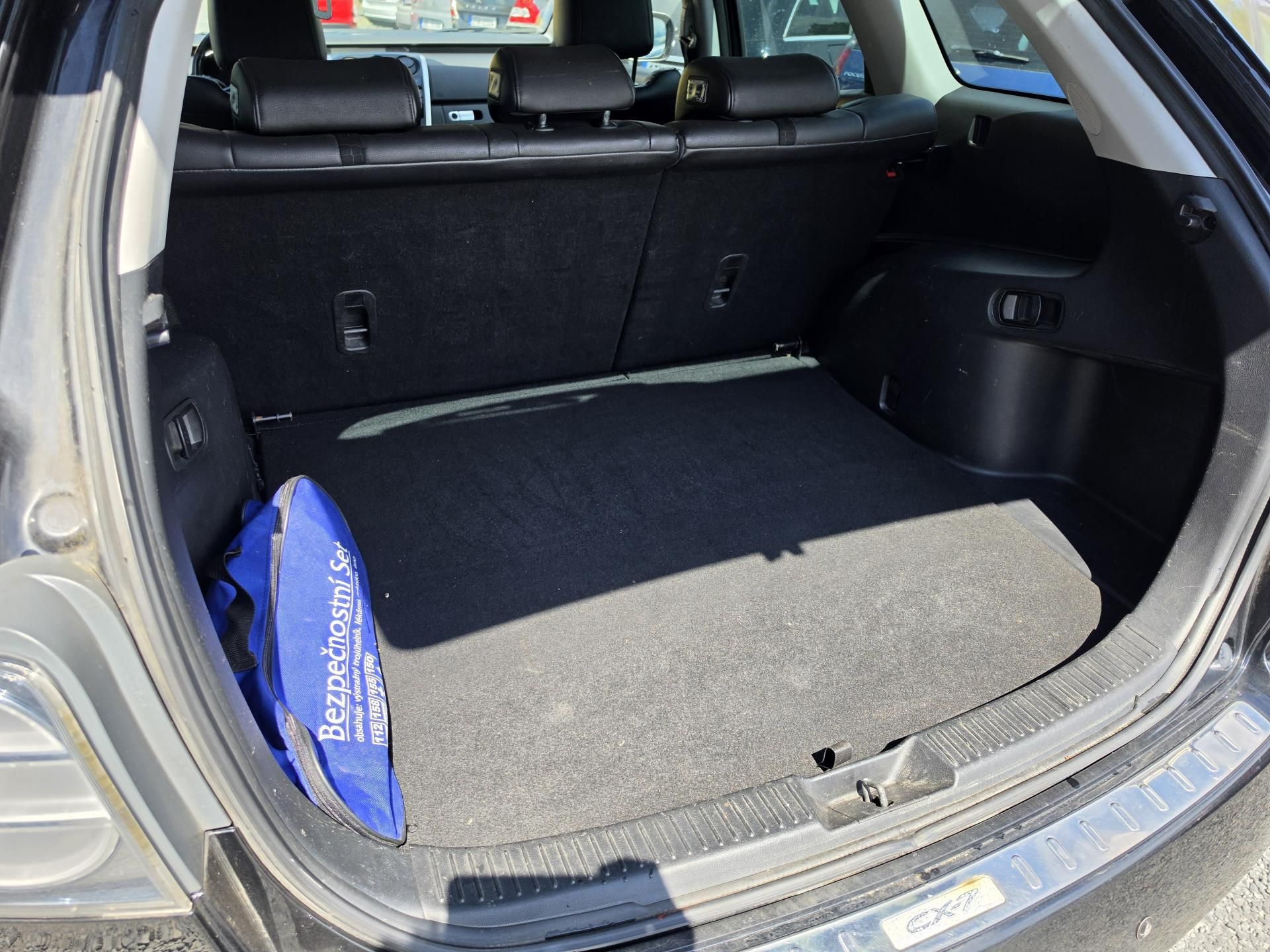 Mazda CX-7, 2.3 i Xenon Bose 191kw - fotka 5