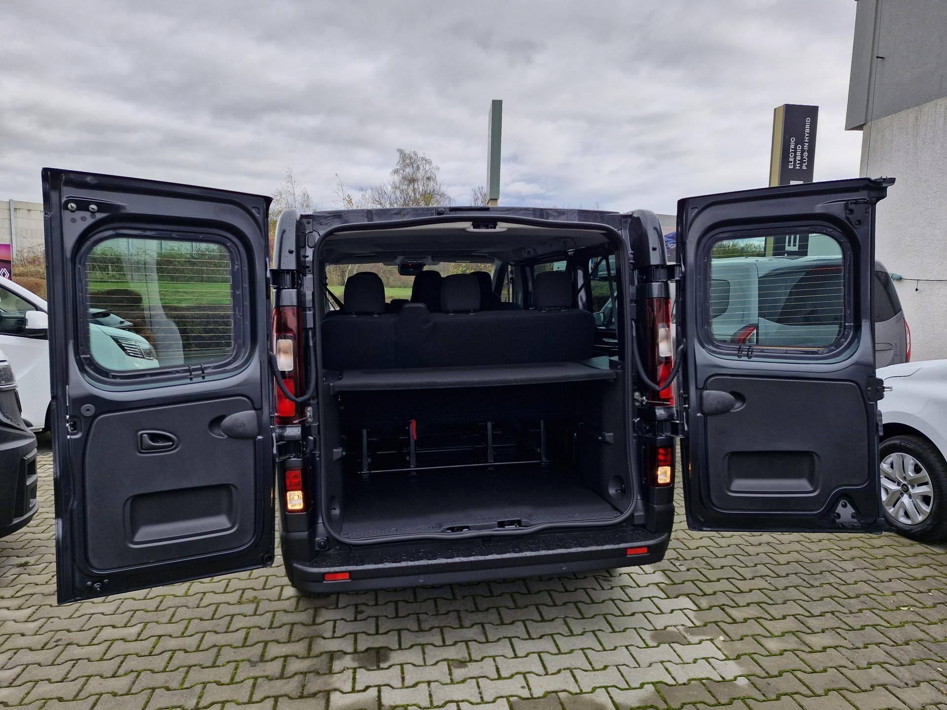 Renault Trafic, L1 Equilibre 150k 9míst - fotka 5