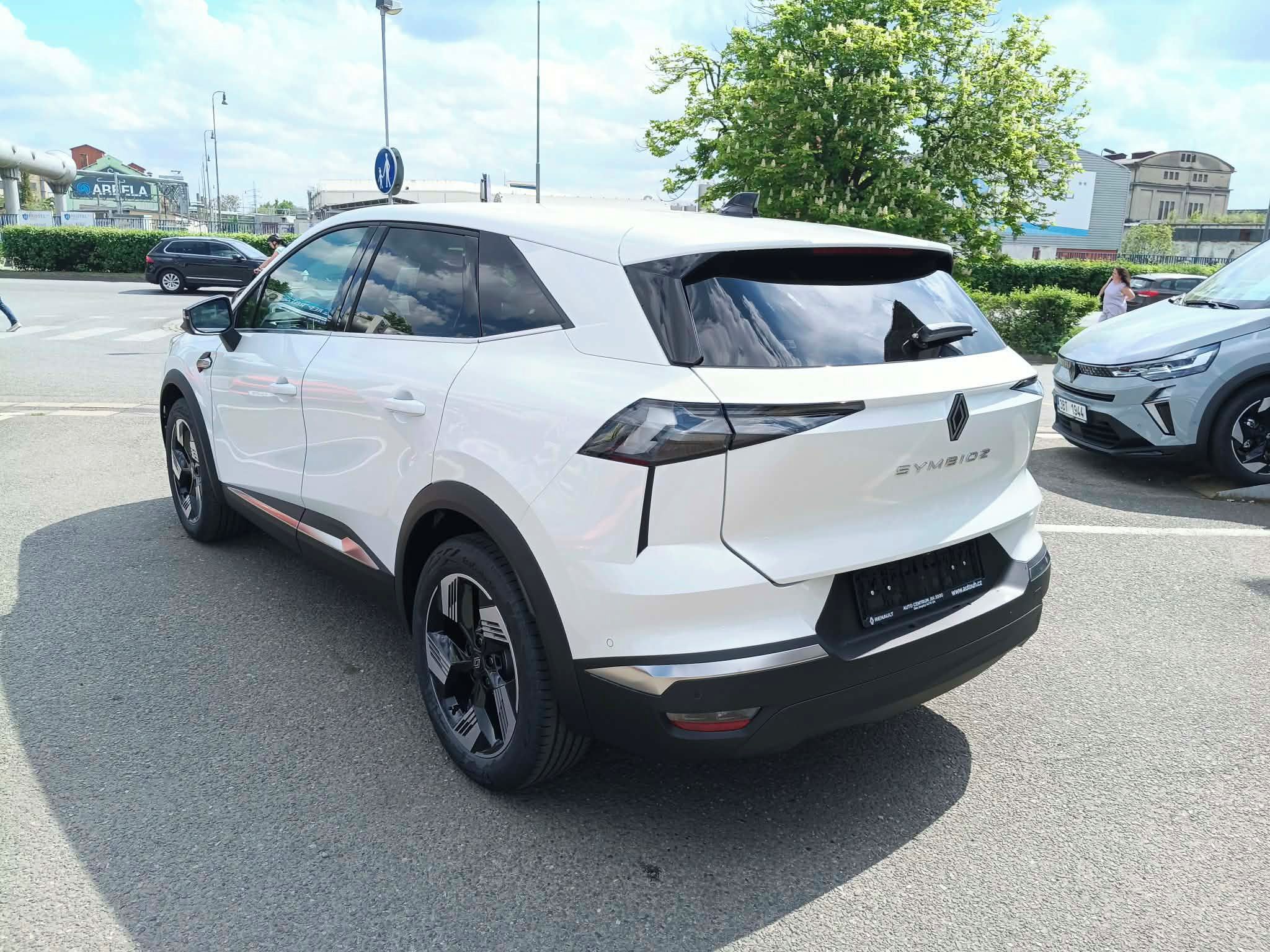 Renault Symbioz, techno mild hybrid 140 EDC - fotka 5