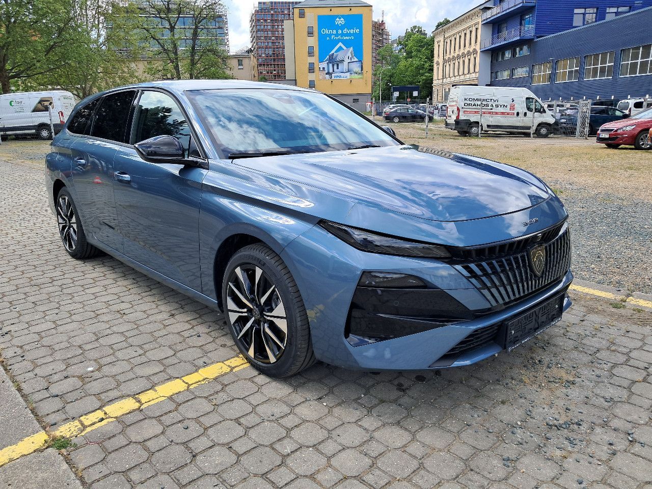 Peugeot 308, SW ALLURE Hybrid 145 e-DCS6 - fotka 3