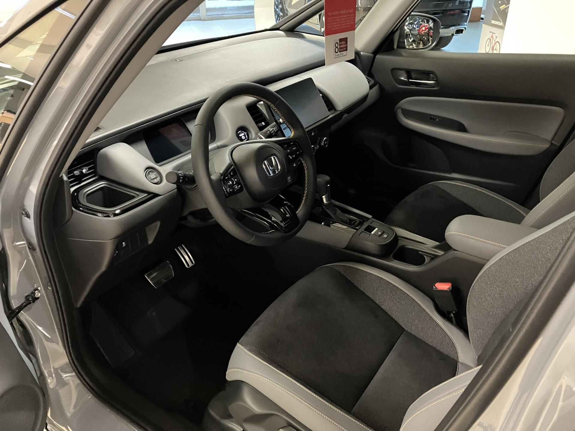 Honda Jazz, e:HEV 1.5 i-MMD Advance Sport - fotka 5