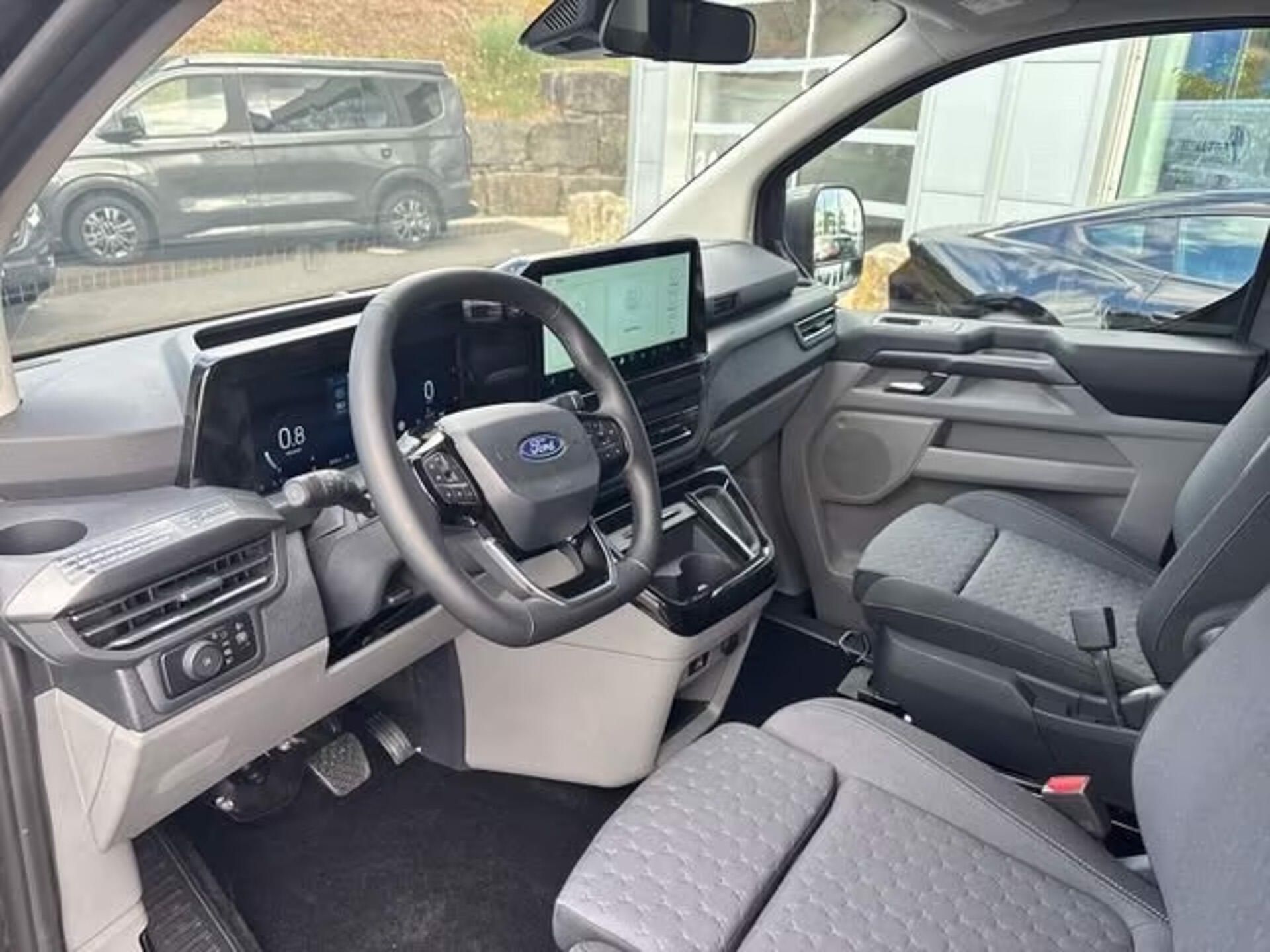 Ford Tourneo Custom, Nugget Titanium 320 L2 - fotka 6