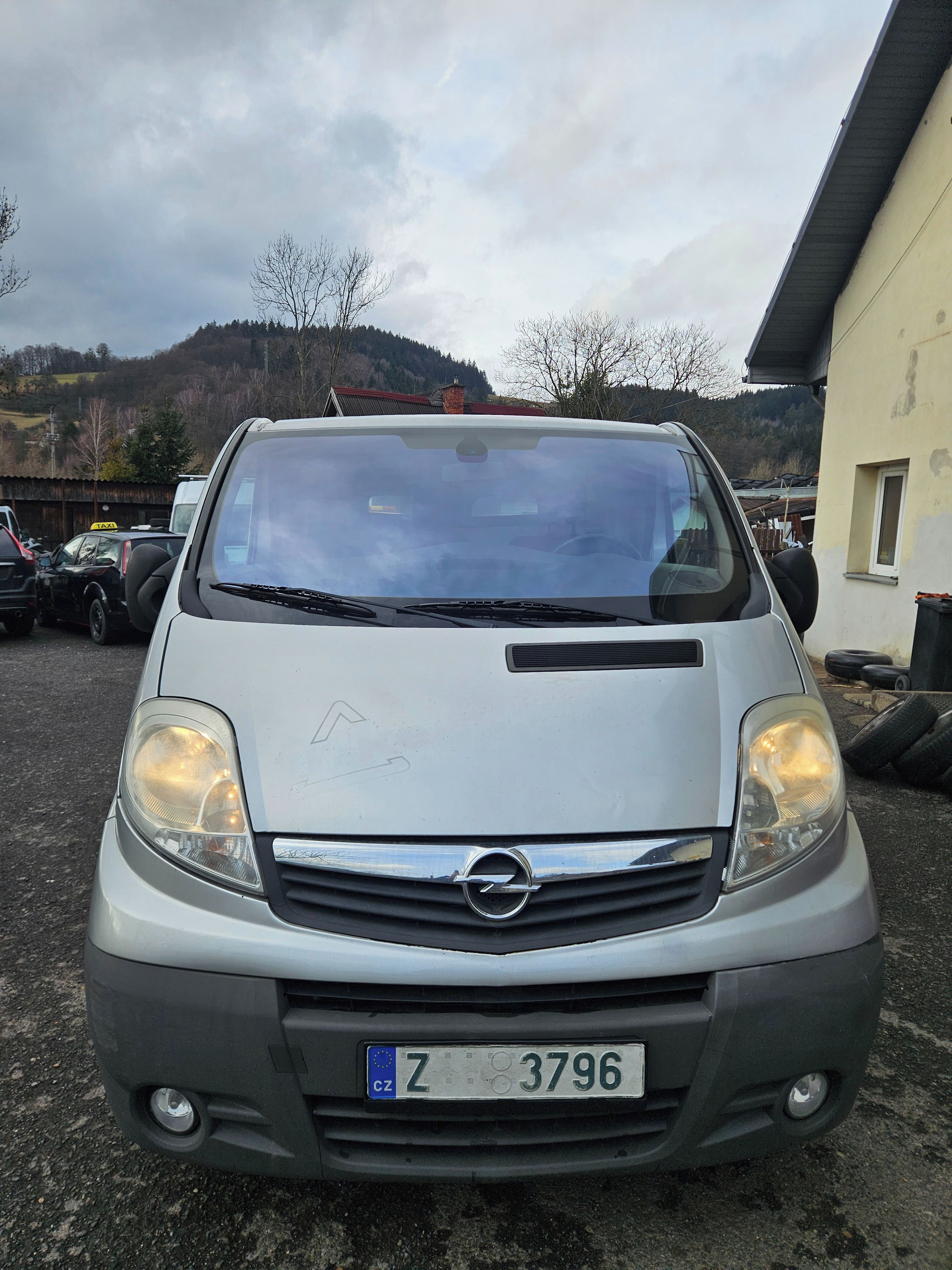 Opel Vivaro, Opel Vivaro 2.0 CDTI 2014 - fotka 2