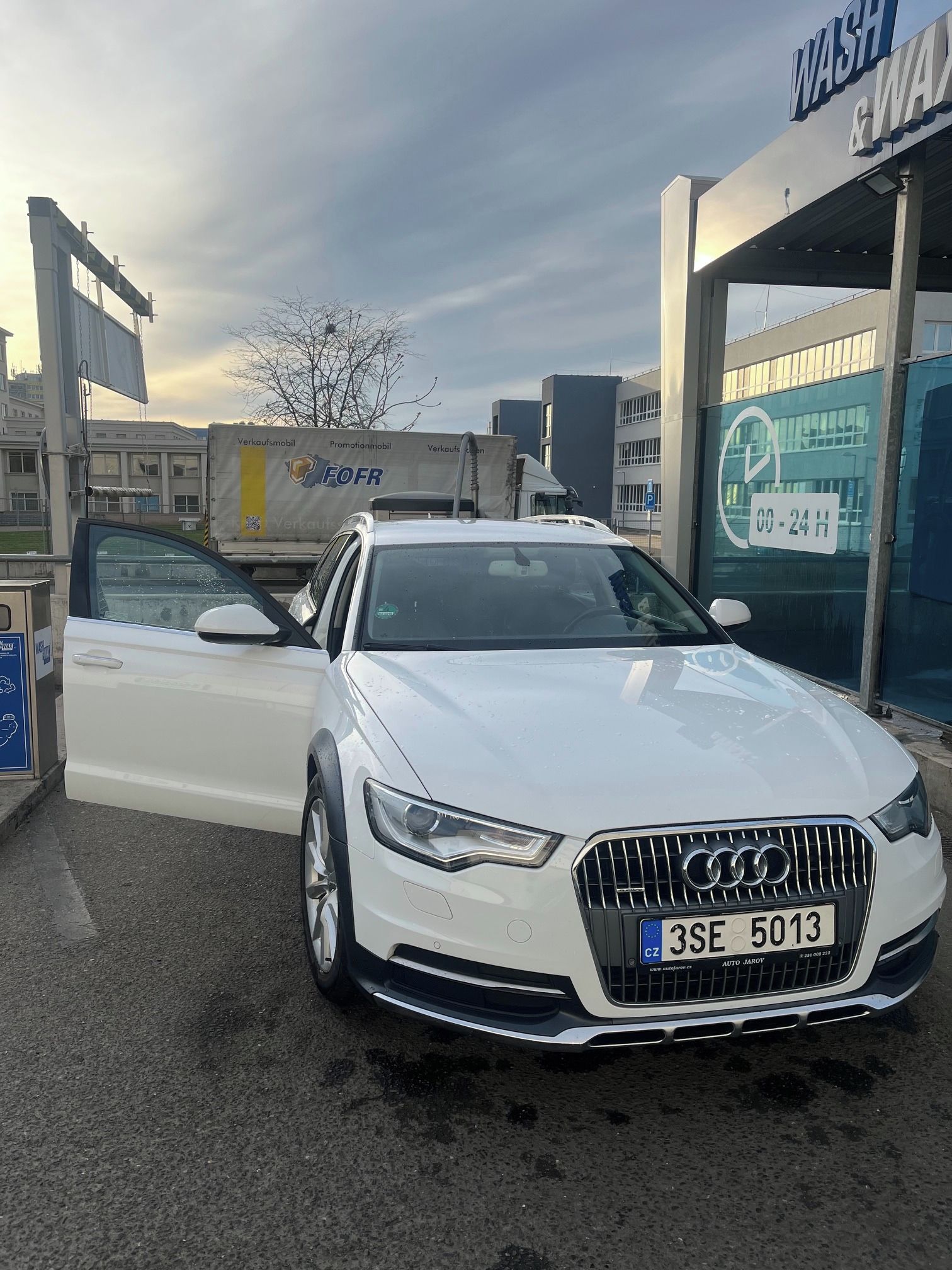 Audi A6 allroad, 3.0 TDI 190kW Quattro - fotka 6