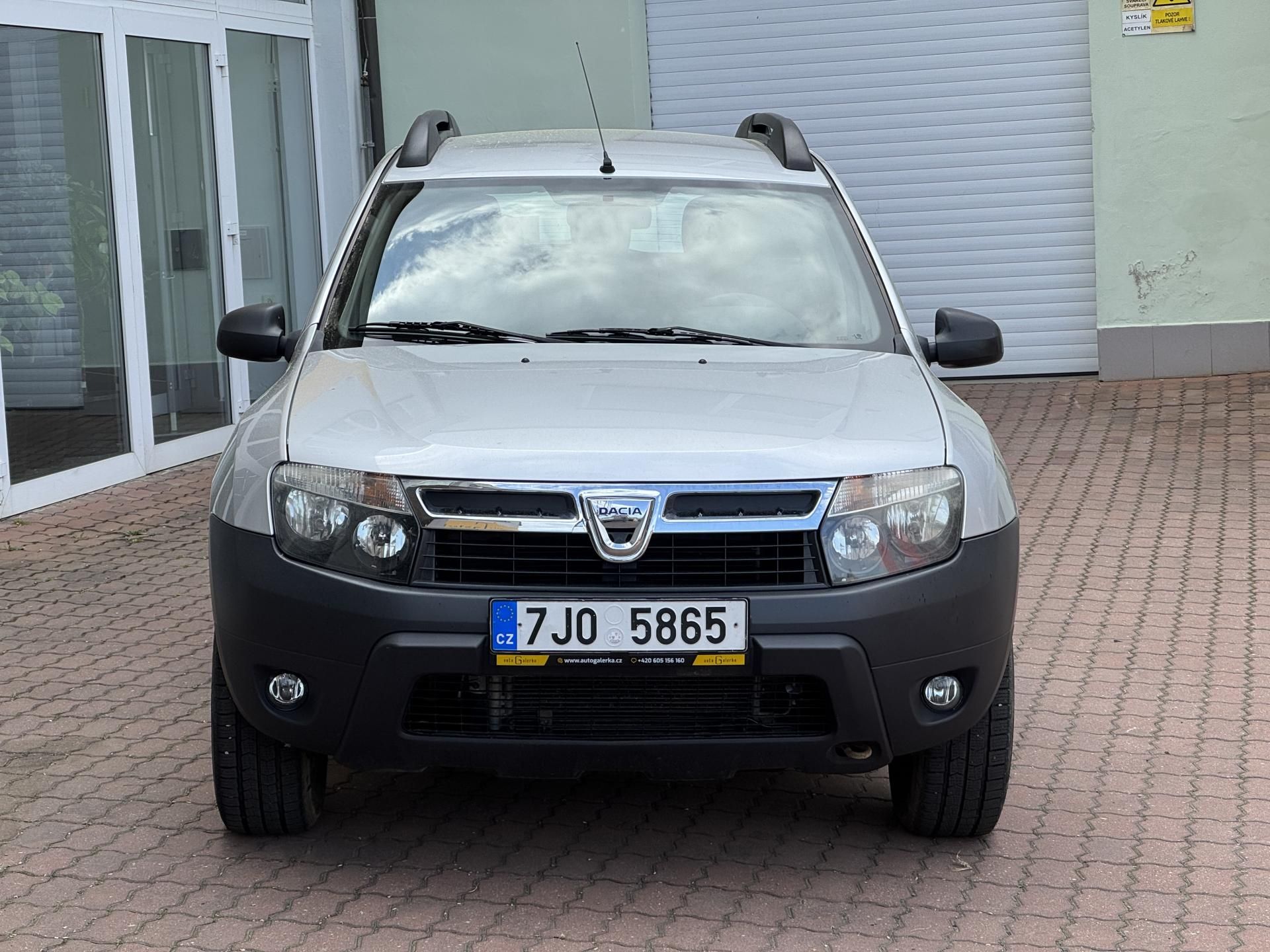 Dacia Duster, 1.6i 77kW 4x4 - fotka 3