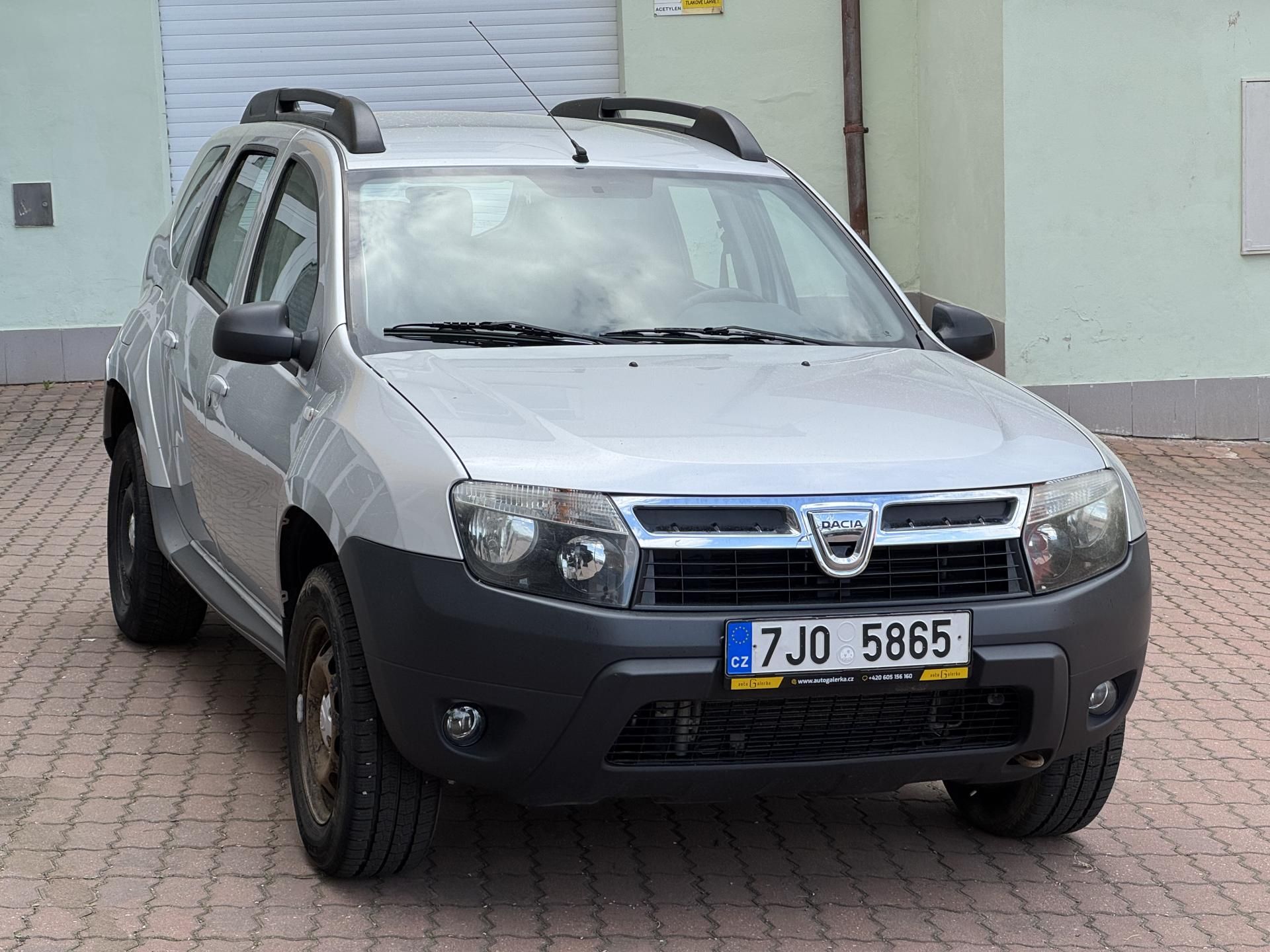 Dacia Duster, 1.6i 77kW 4x4 - fotka 4