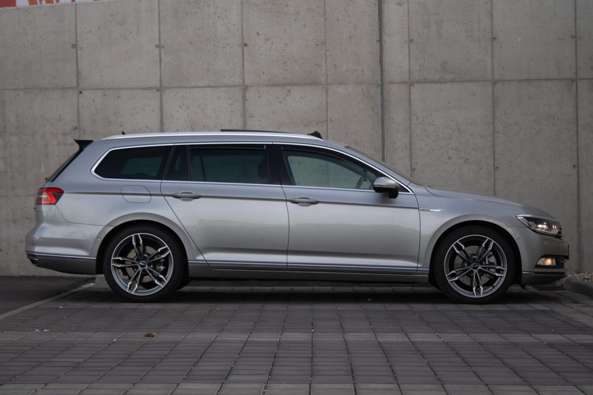 Volkswagen Passat Variant - fotka 4