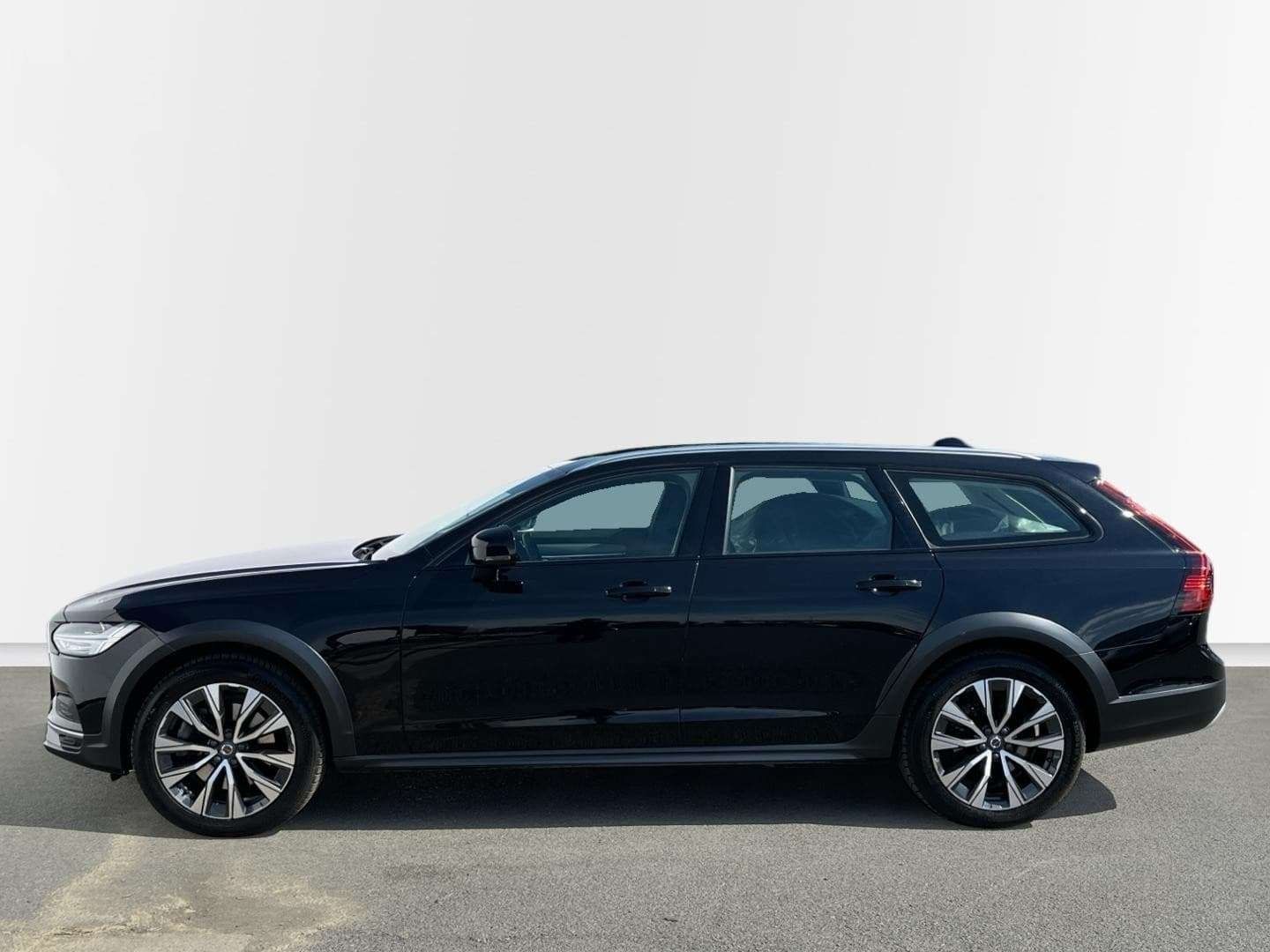 Volvo V90, B4 AWD diesel Ultimate Auto - fotka 3